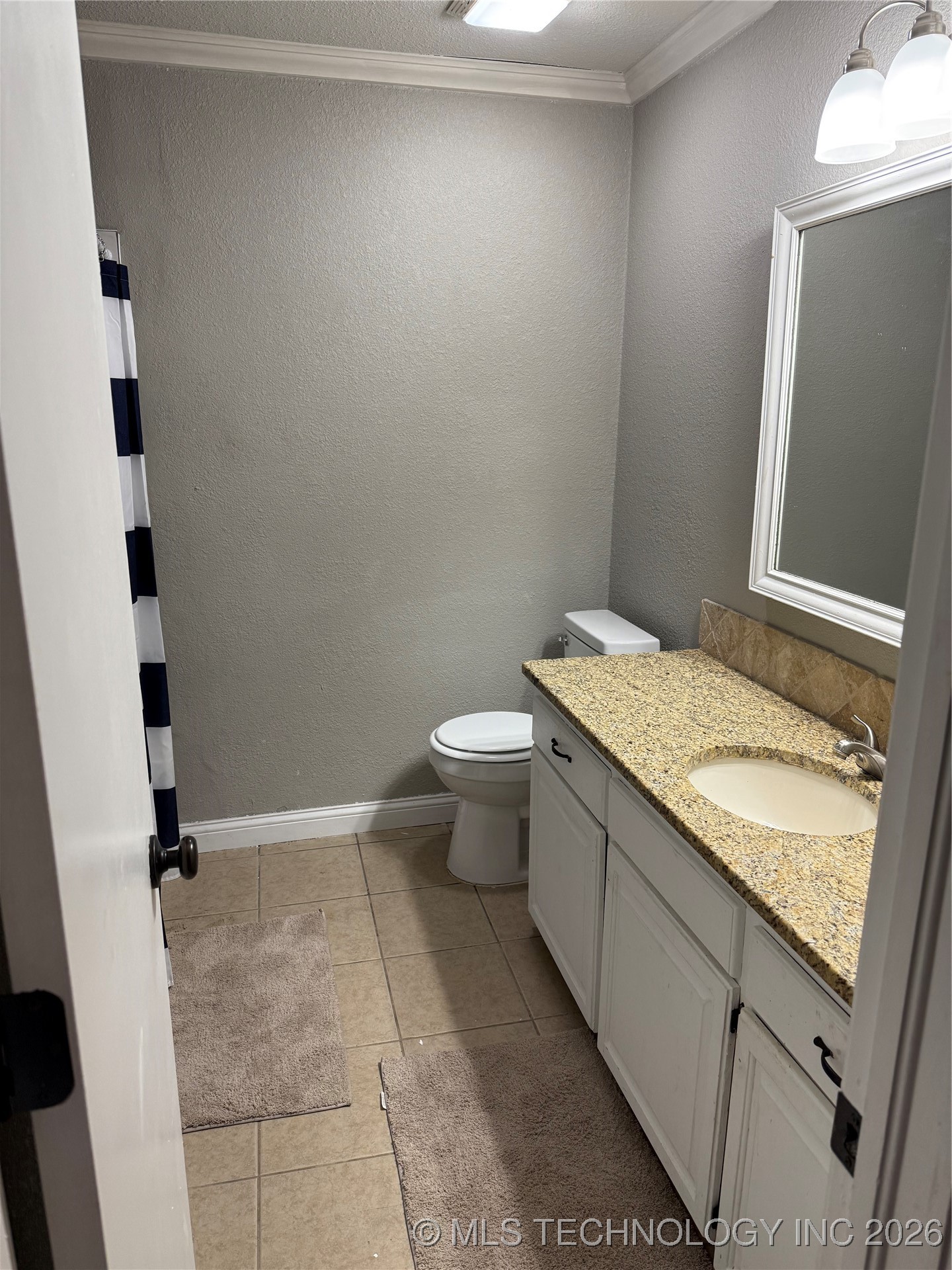 2380 S 77th Street East Property Photo 8