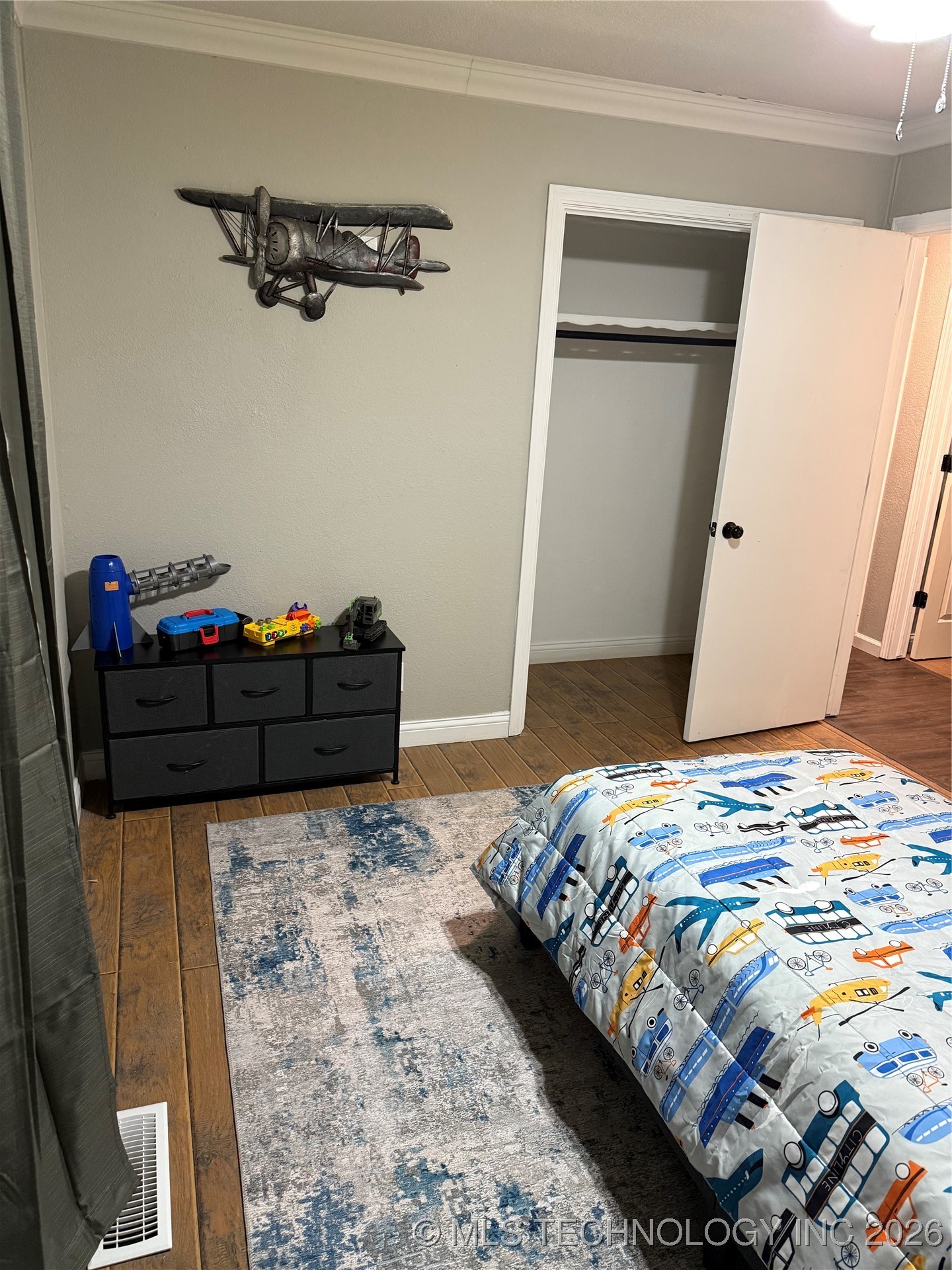 2380 S 77th Street East Property Photo 12