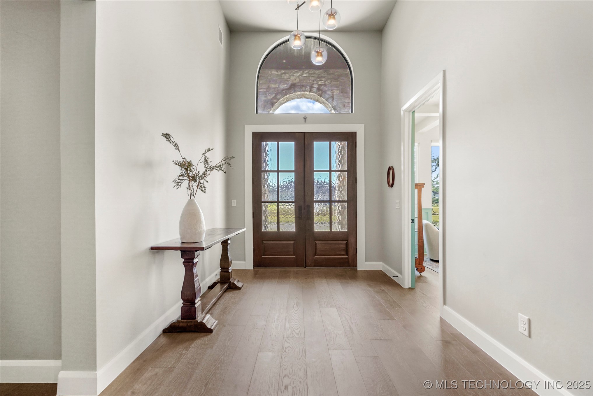 7316 E College Street Property Photo 5