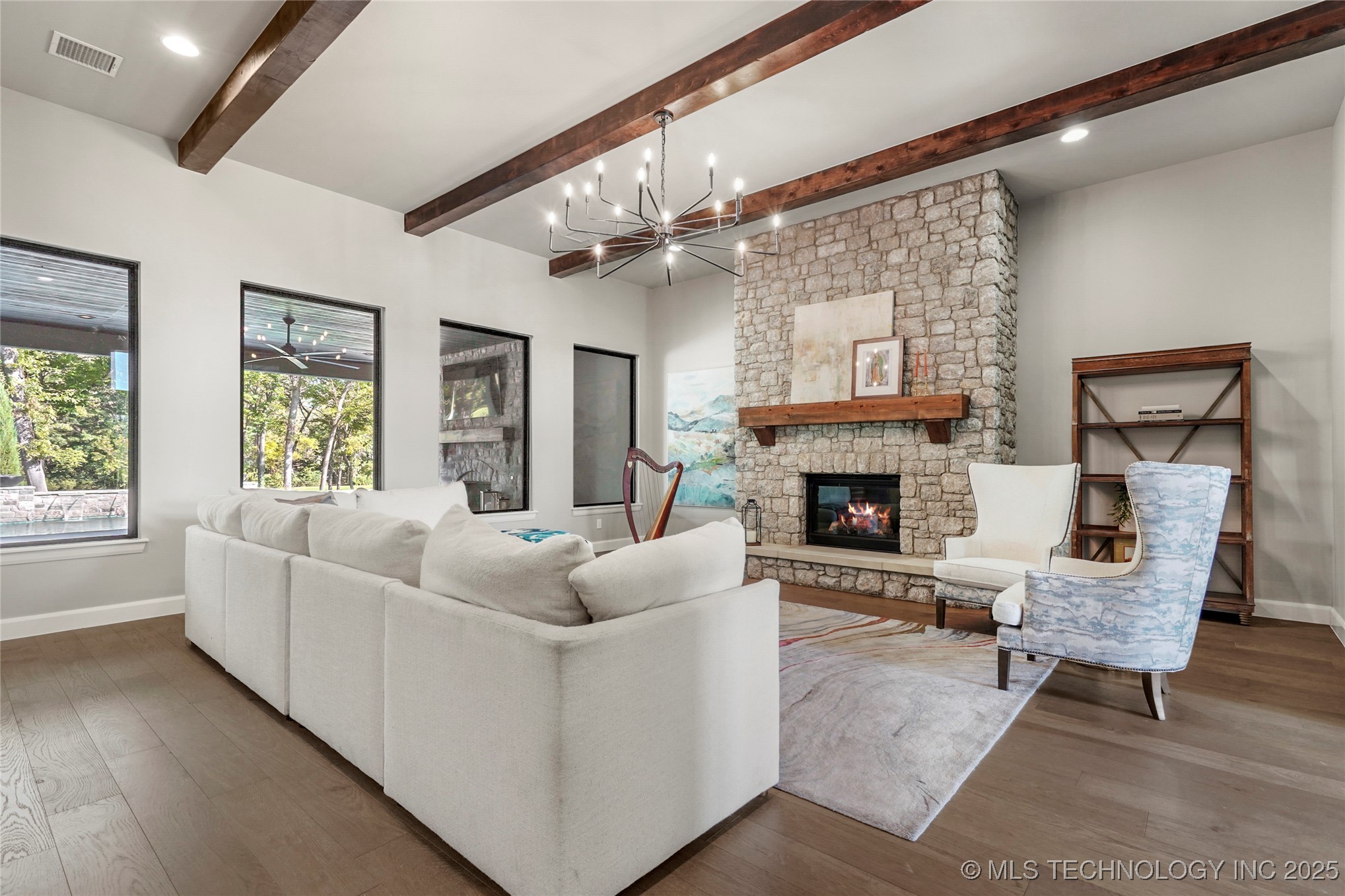 7316 E College Street Property Photo 8