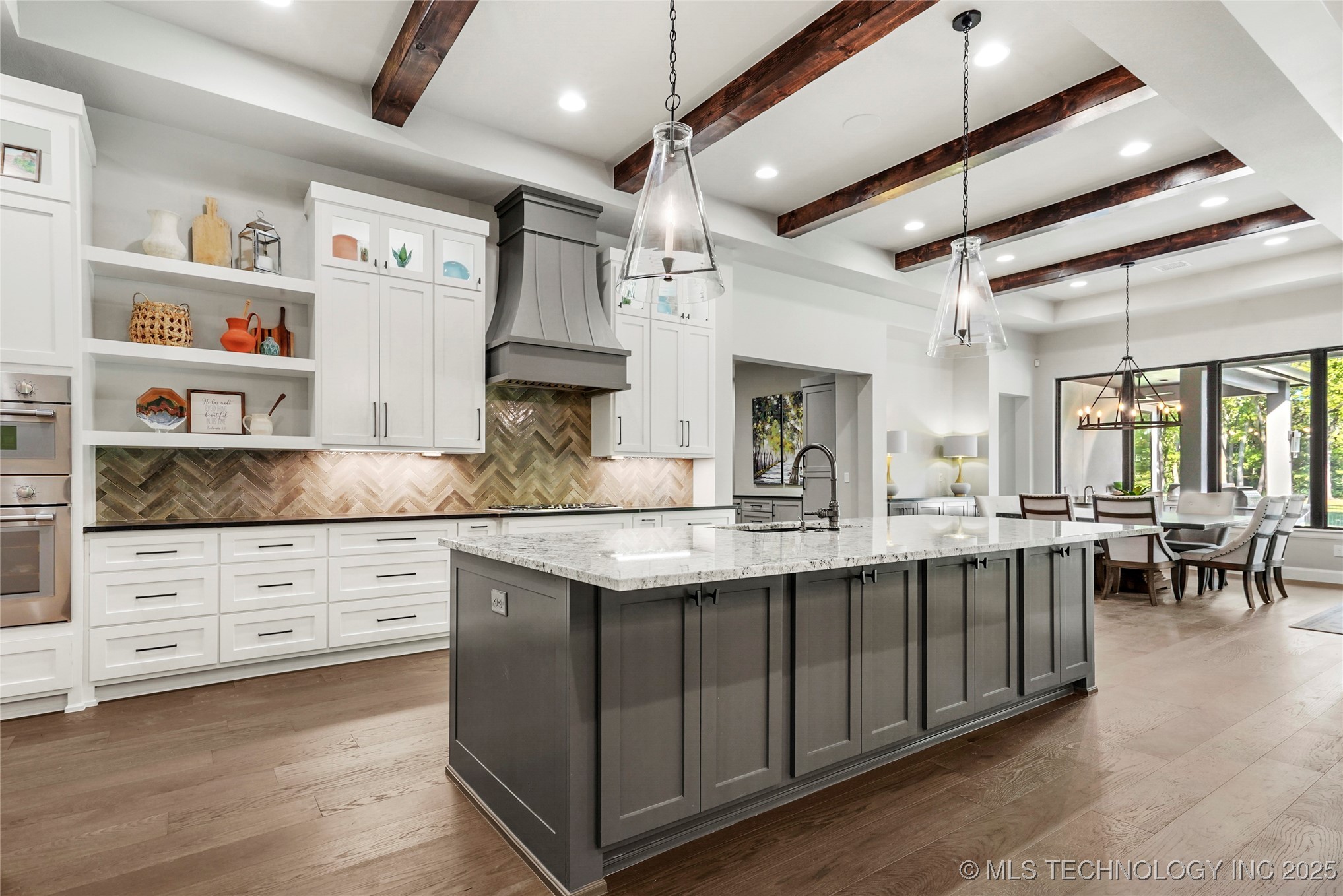 7316 E College Street Property Photo 10