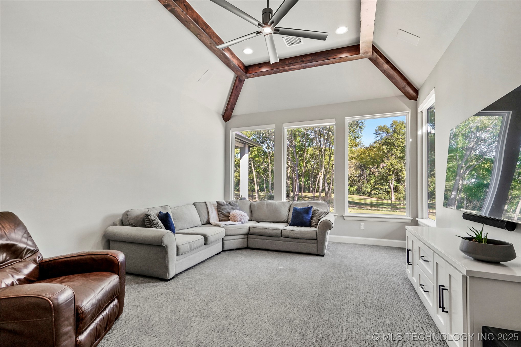 7316 E College Street Property Photo 18