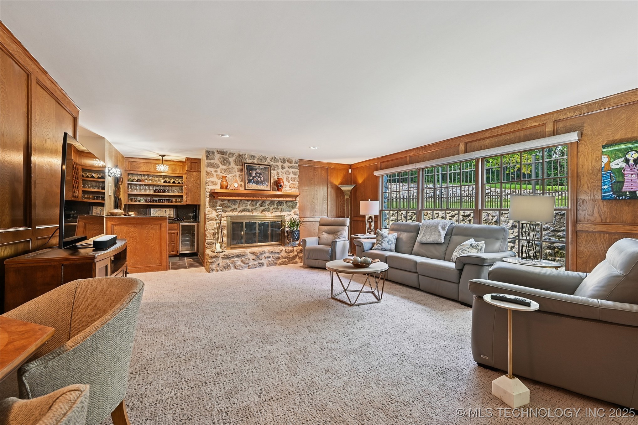 3133 E 68th Street Property Photo 19