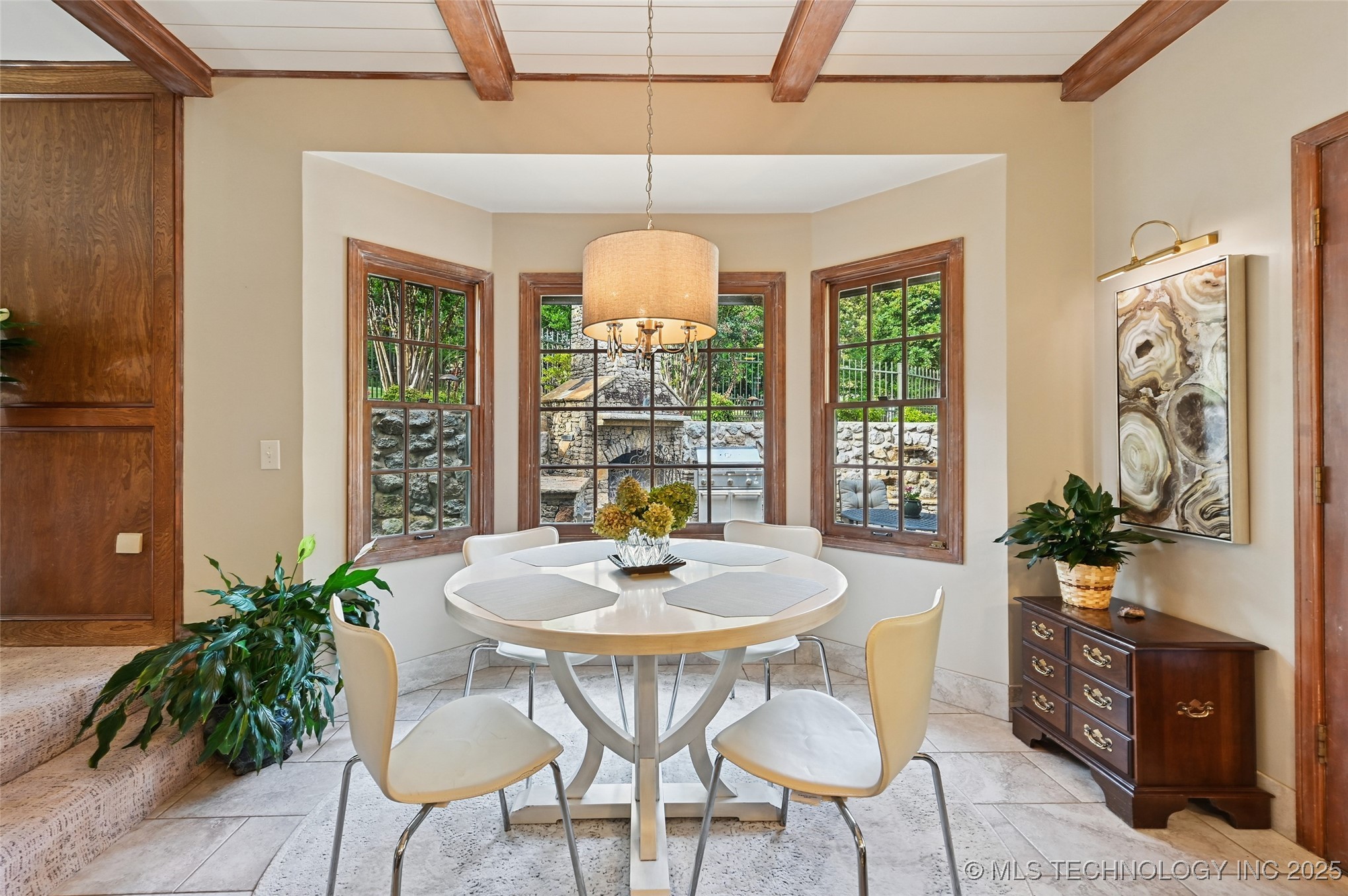 3133 E 68th Street Property Photo 23