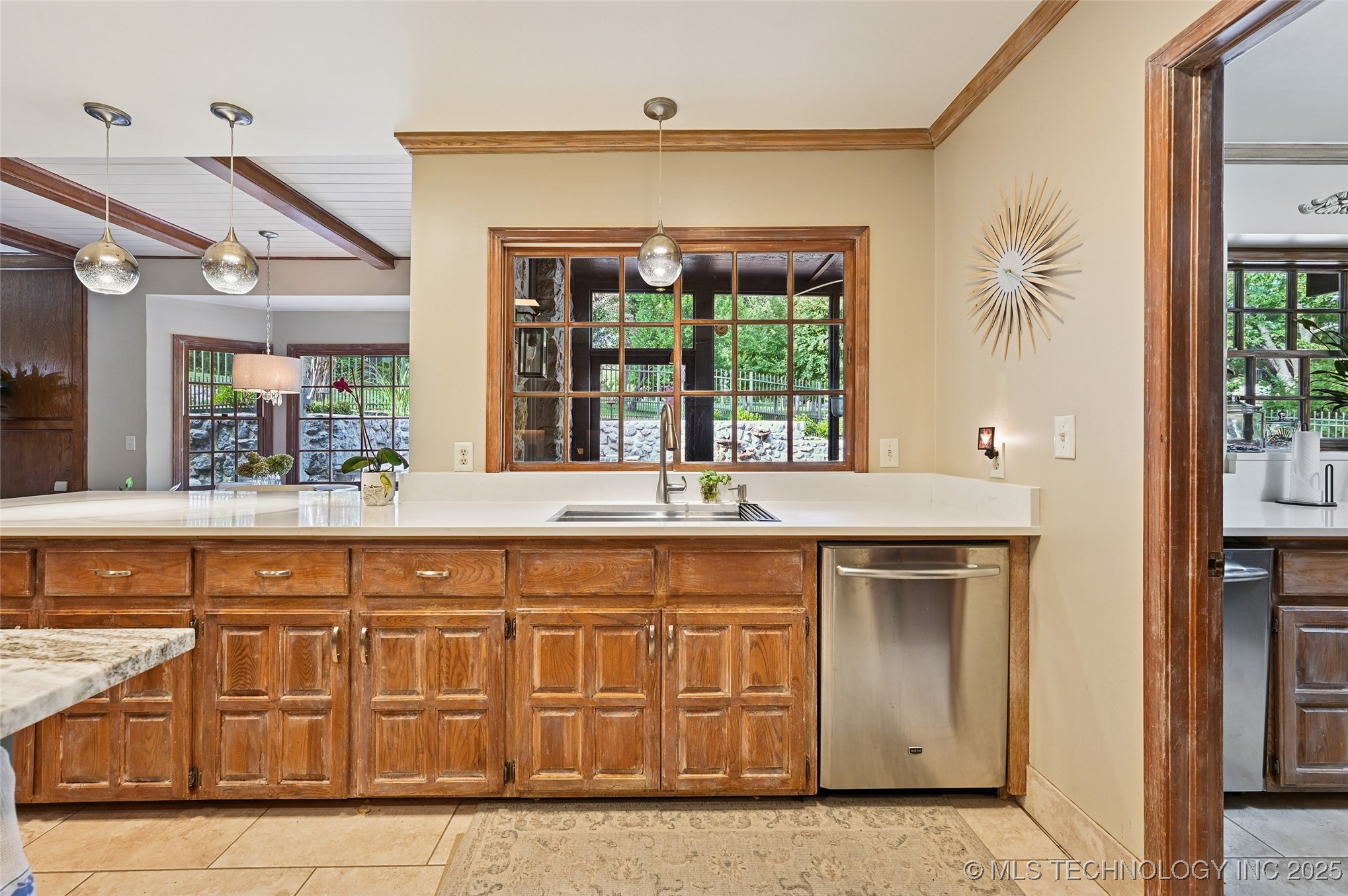 3133 E 68th Street Property Photo 27