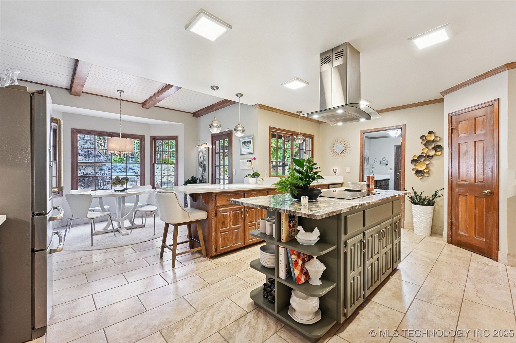 3133 E 68th Street Property Photo 30