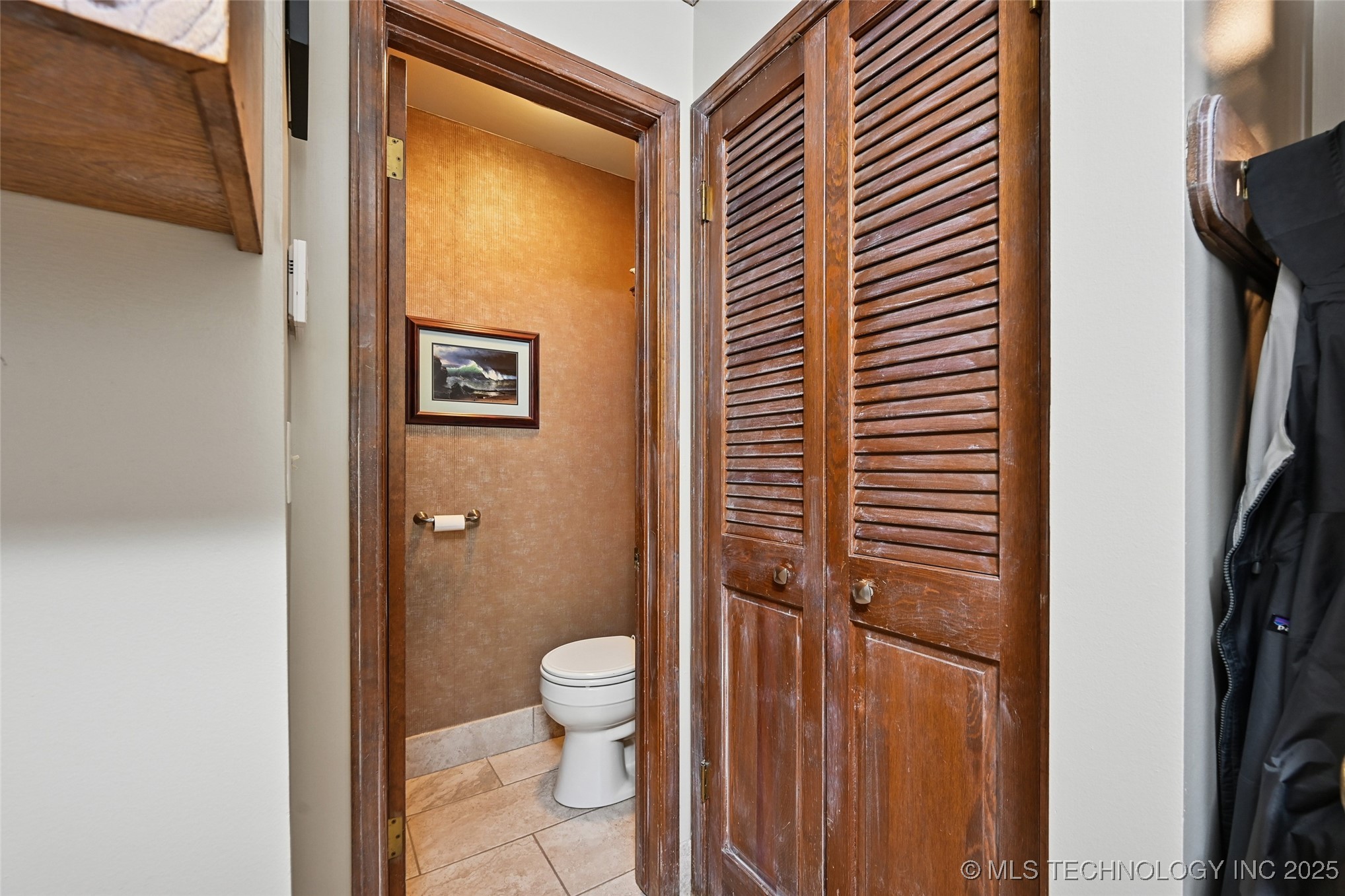 3133 E 68th Street Property Photo 35