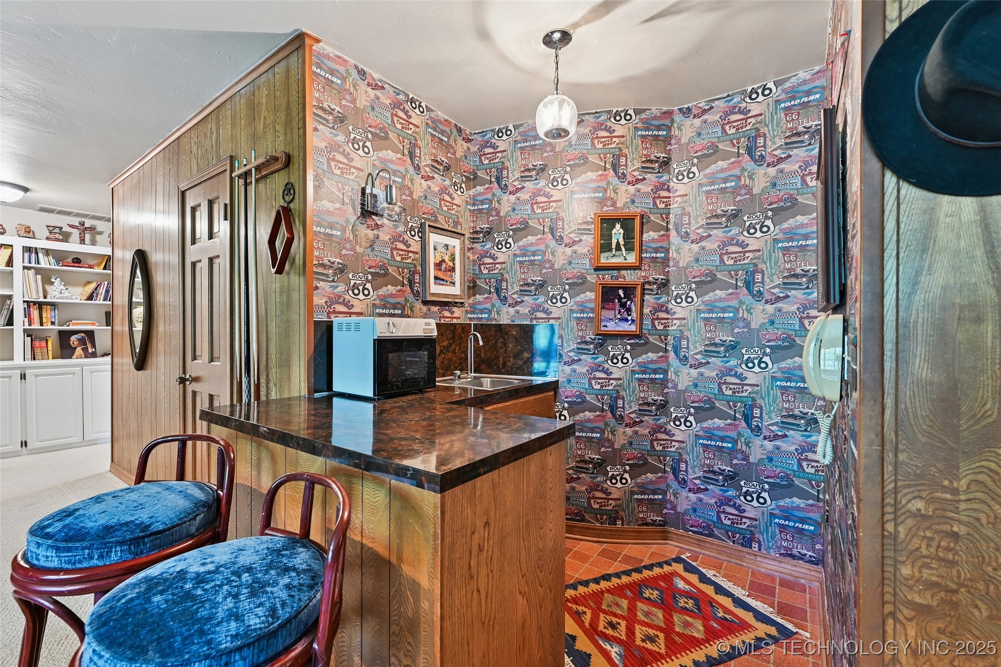 3133 E 68th Street Property Photo 46