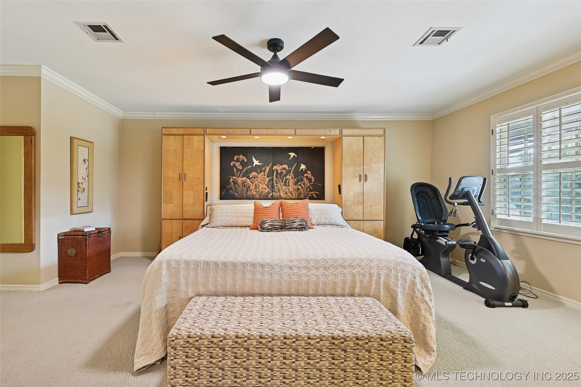 3133 E 68th Street Property Photo 50