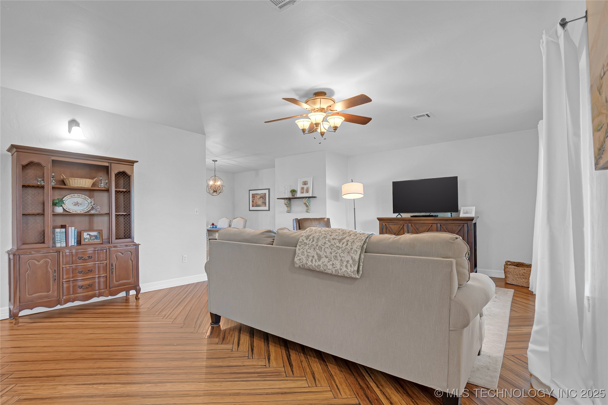 14208 E 126th Street North Property Photo 9