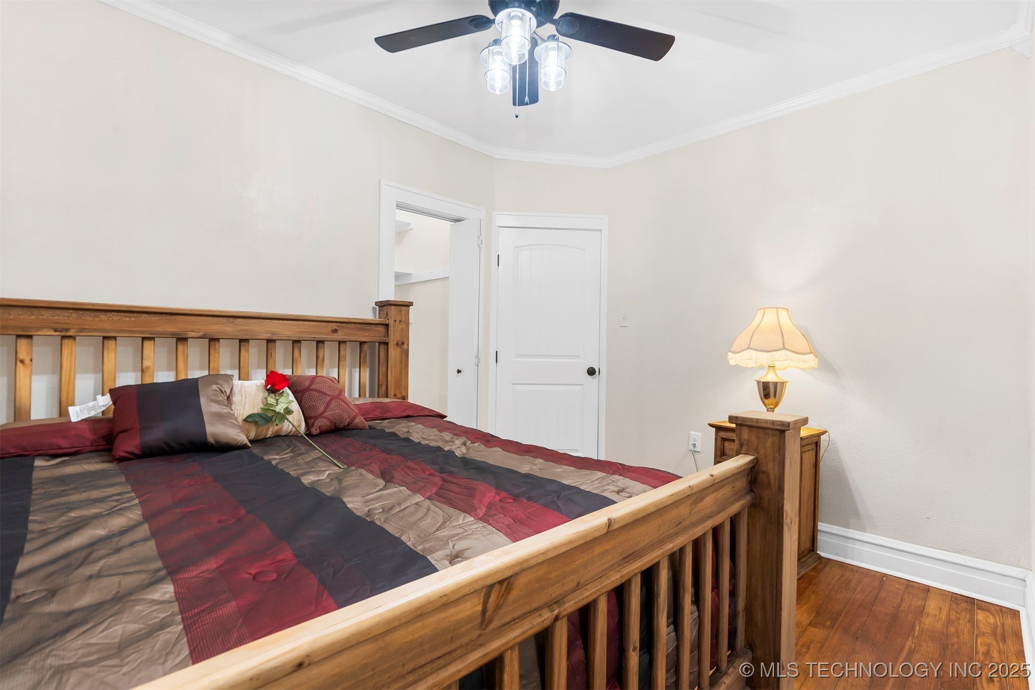 1315 W Easton Street Property Photo 18