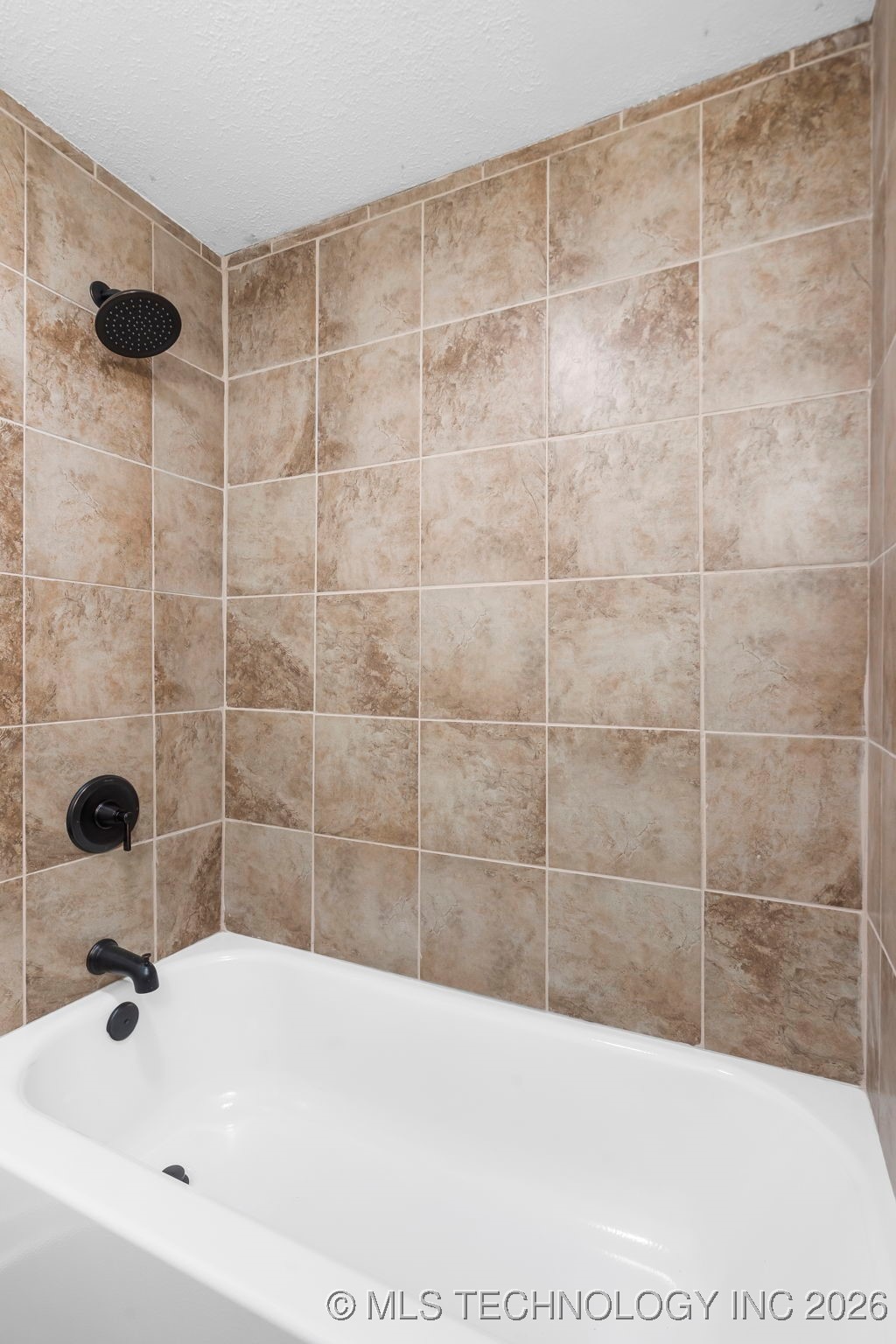 1315 W Easton Street Property Photo 21