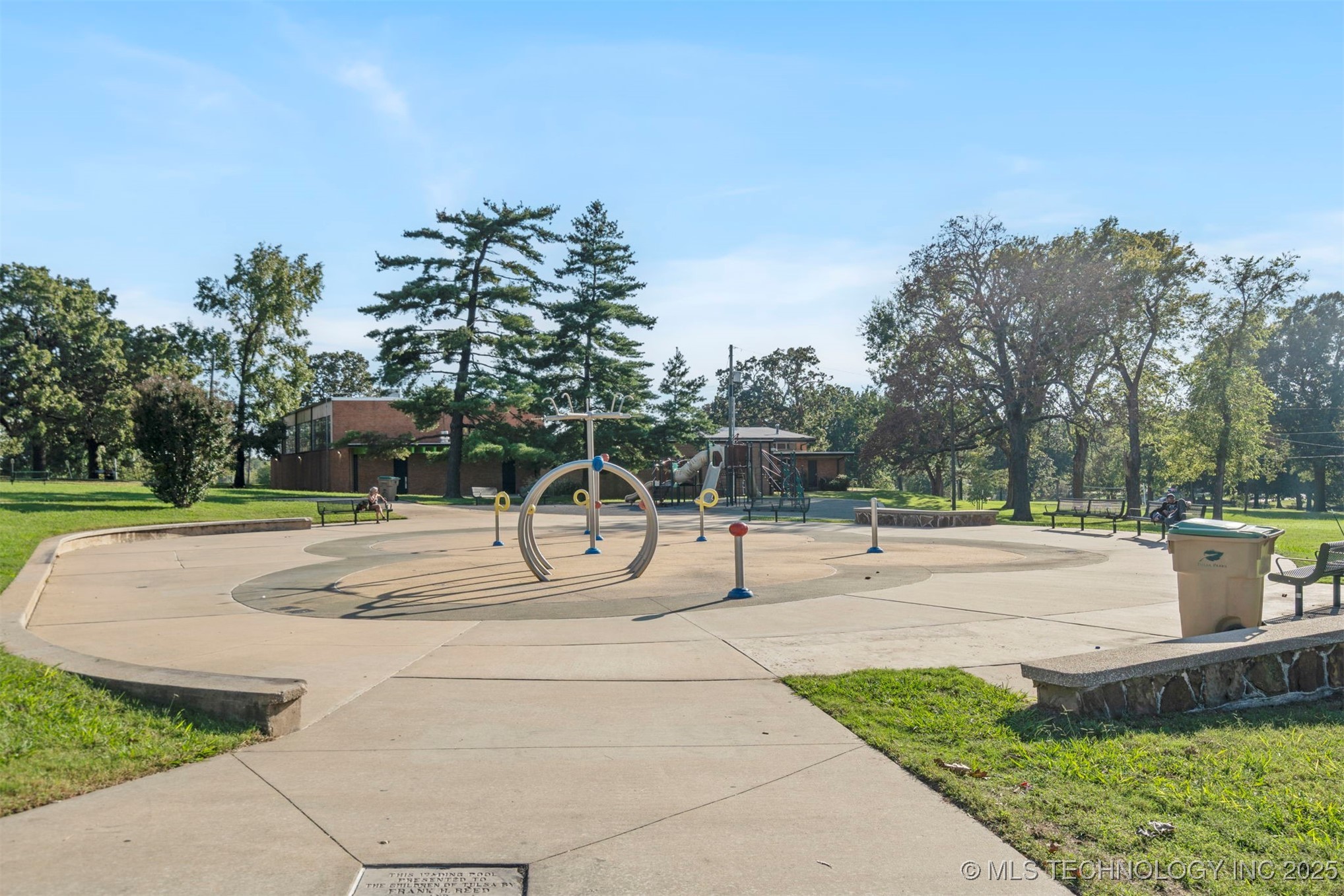 1315 W Easton Street Property Photo 33