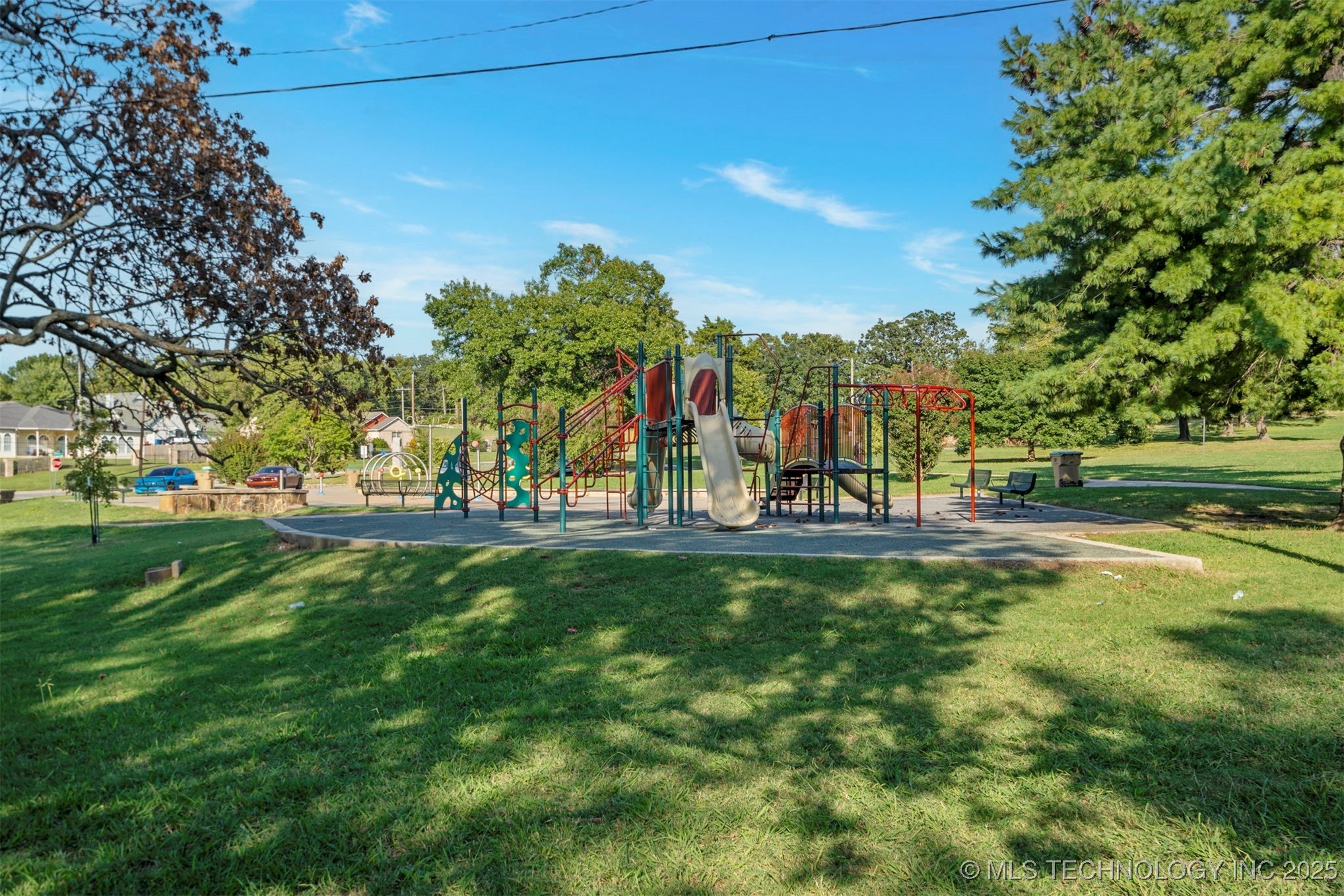 1315 W Easton Street Property Photo 35