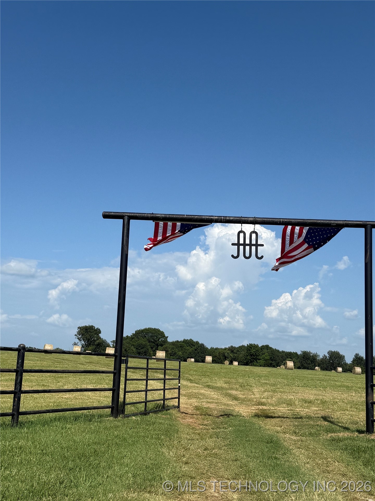 27800 S Hwy 125 Property Photo 2