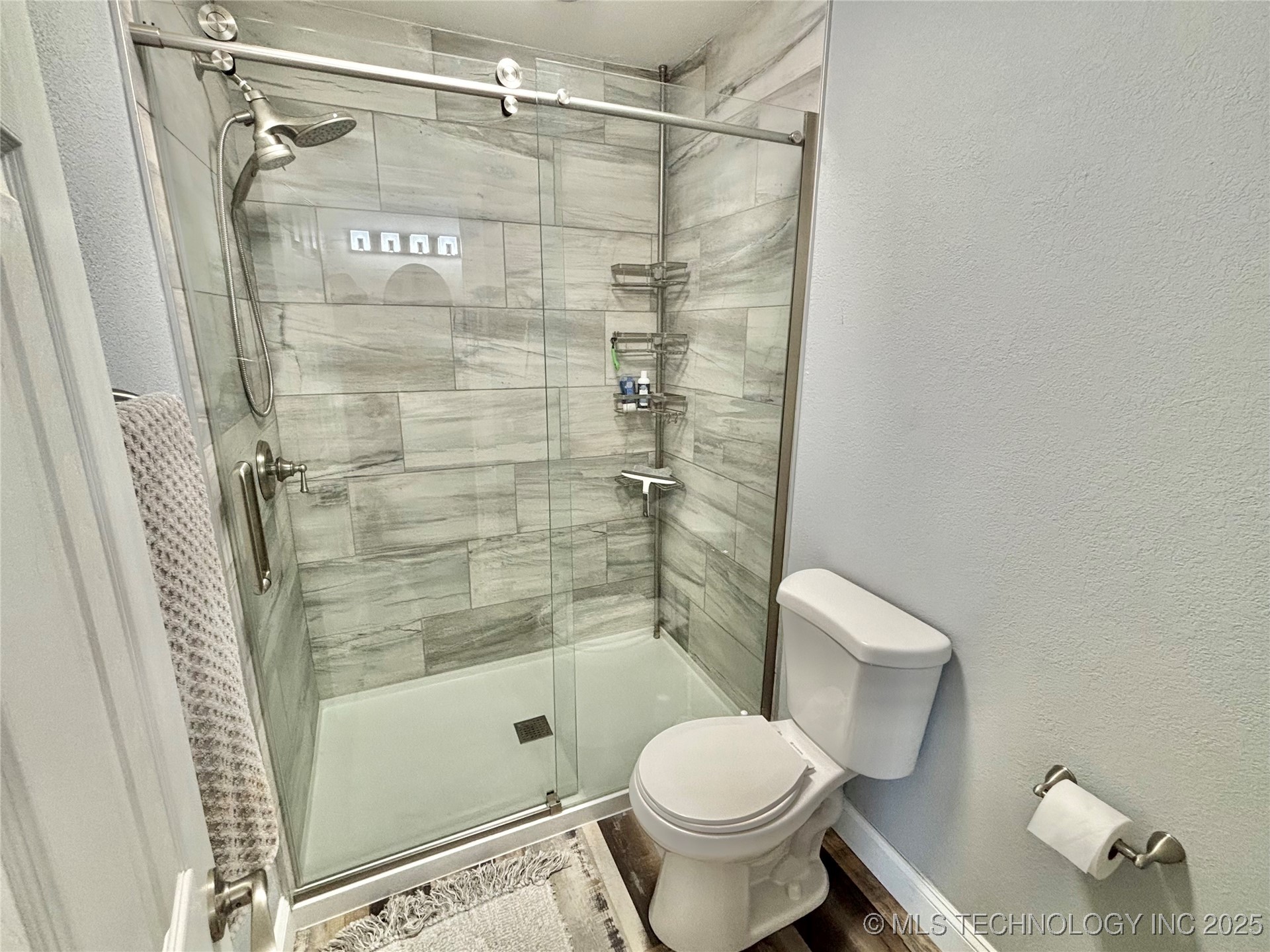 1801 E Willow Drive Property Photo 19