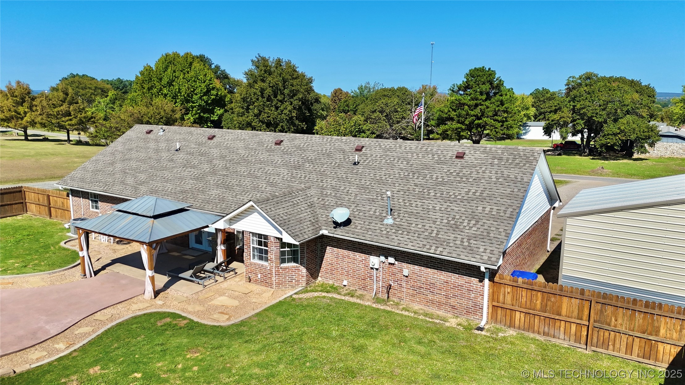 1801 E Willow Drive Property Photo 33