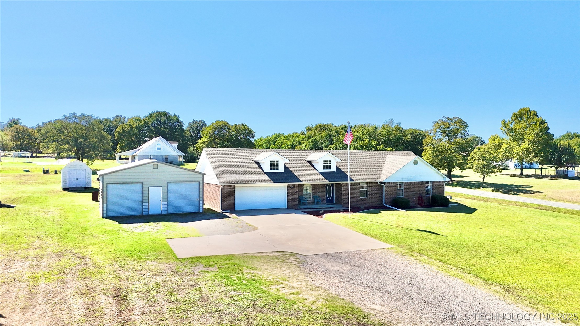 1801 E Willow Drive Property Photo 45