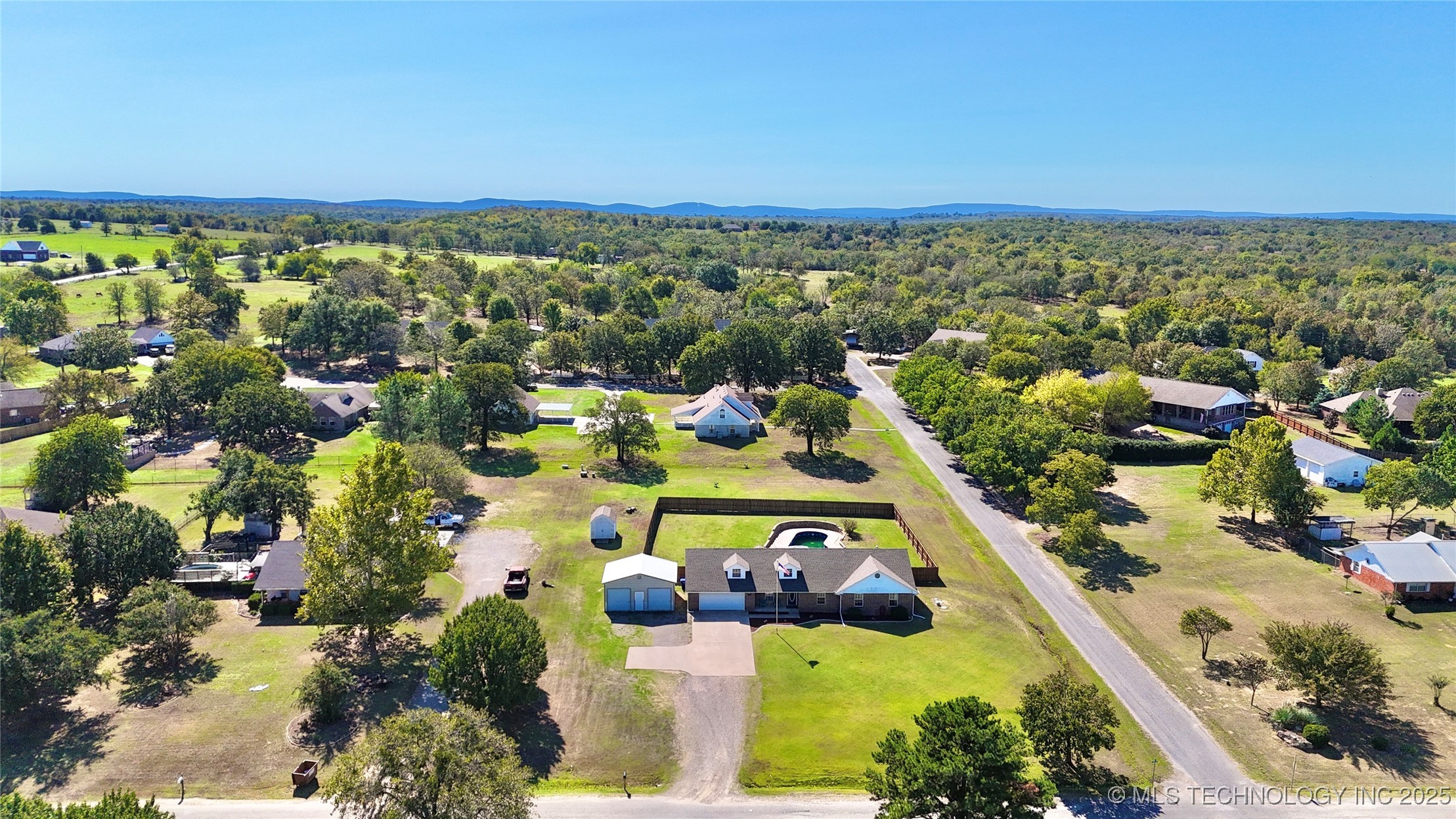 1801 E Willow Drive Property Photo 46