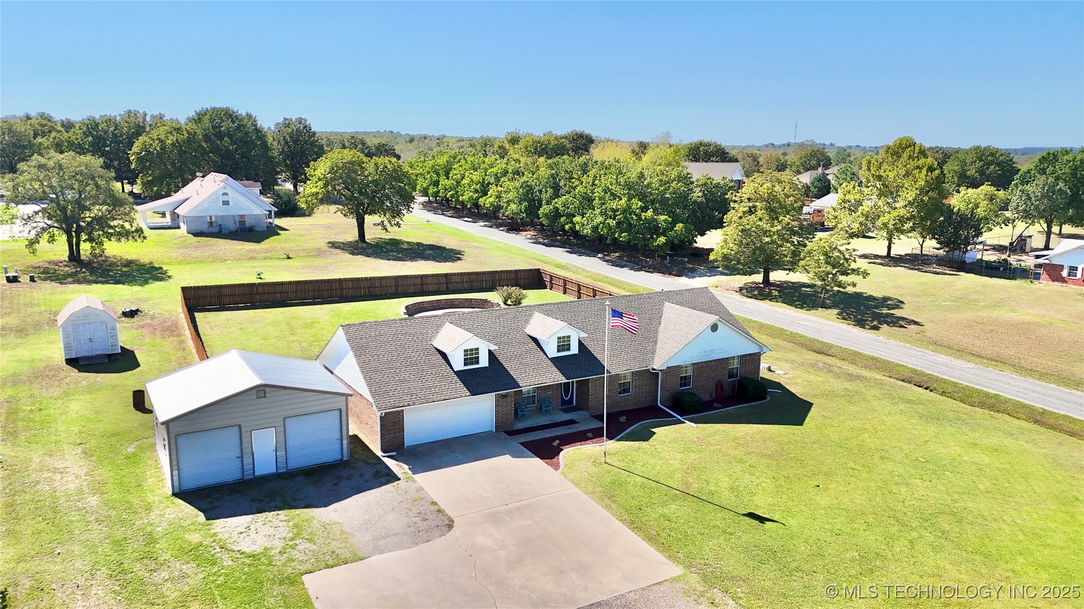 1801 E Willow Drive Property Photo 48