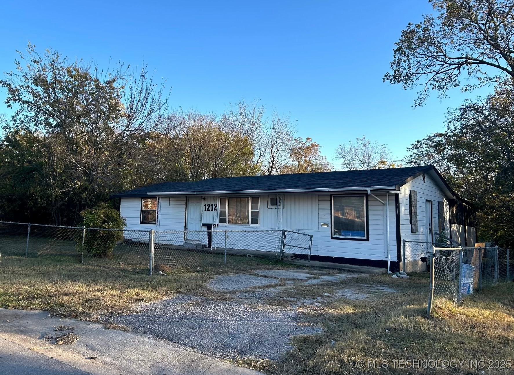 1212 Martin Luther King Boulevard Property Photo 1