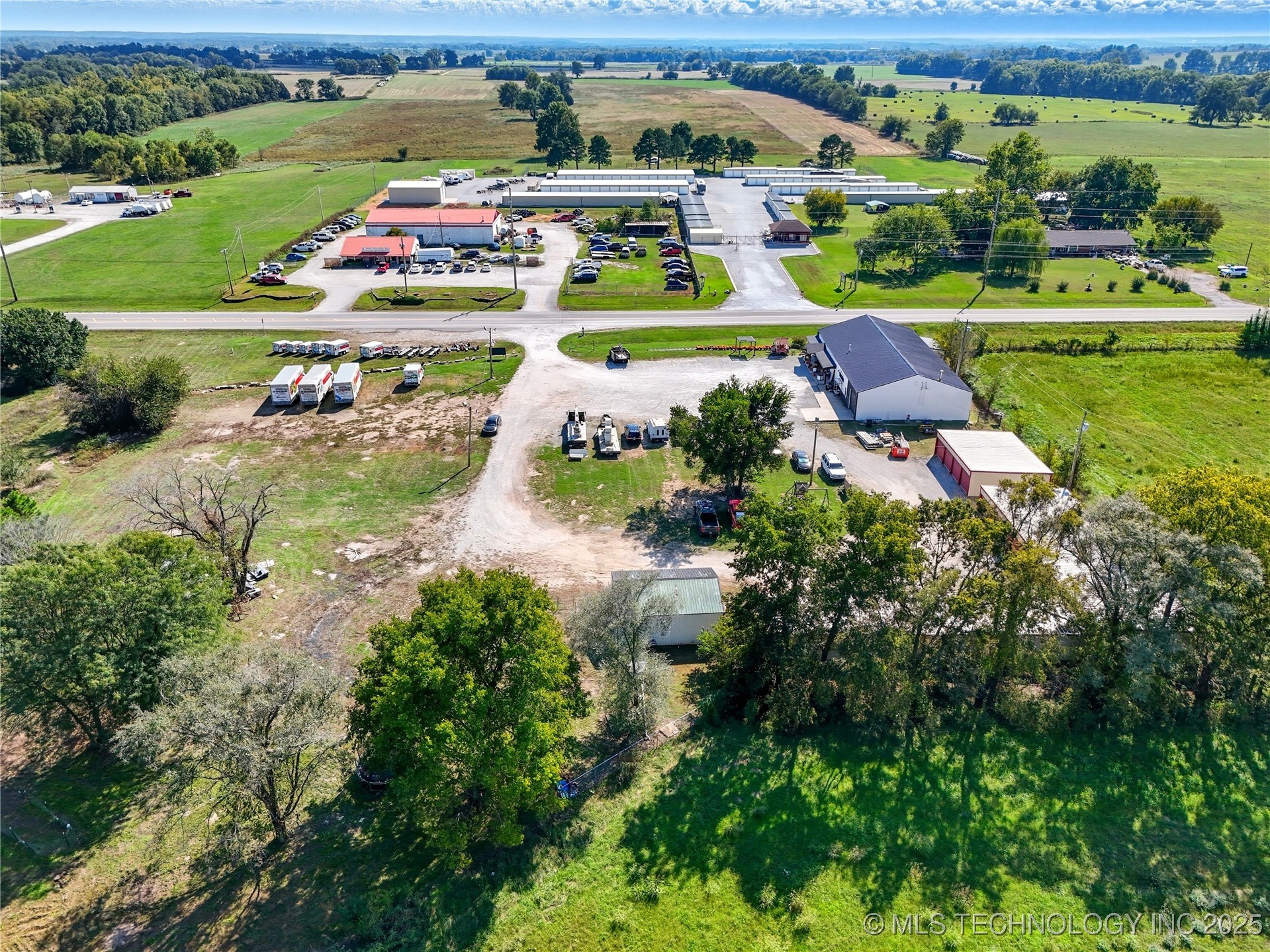 65252 E 290 Road Property Photo 7