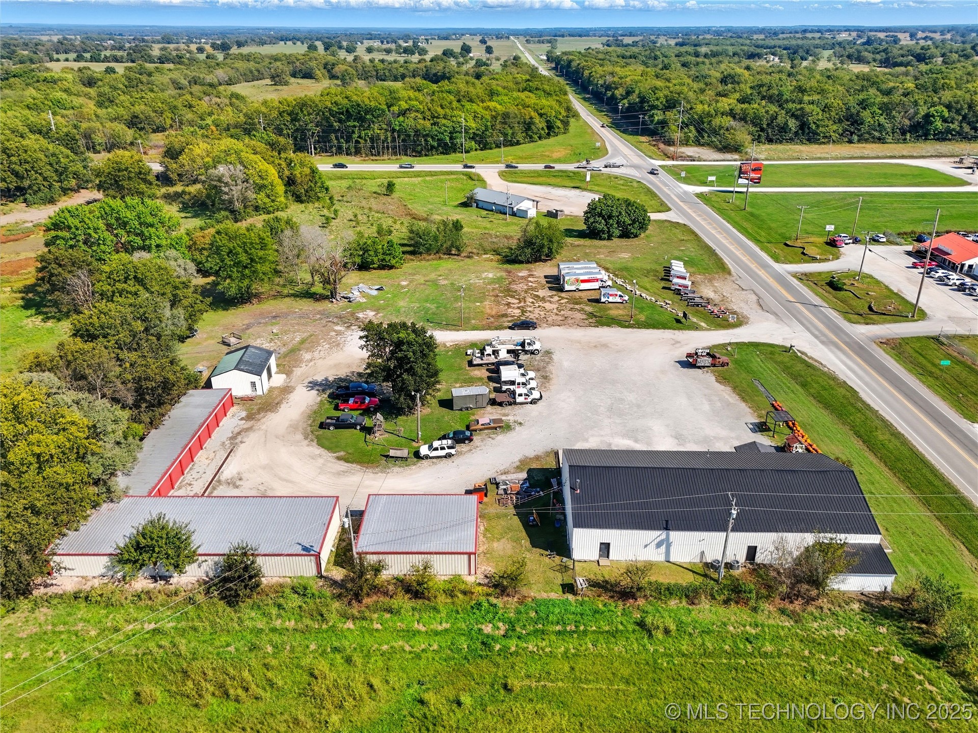 65252 E 290 Road Property Photo 9