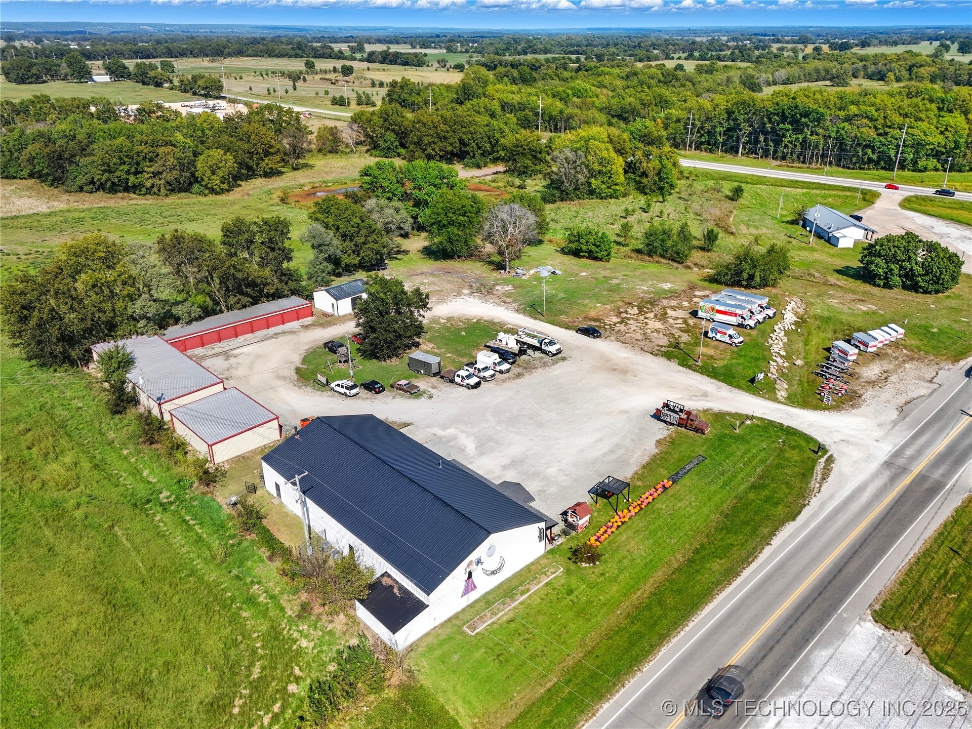 65252 E 290 Road Property Photo 10