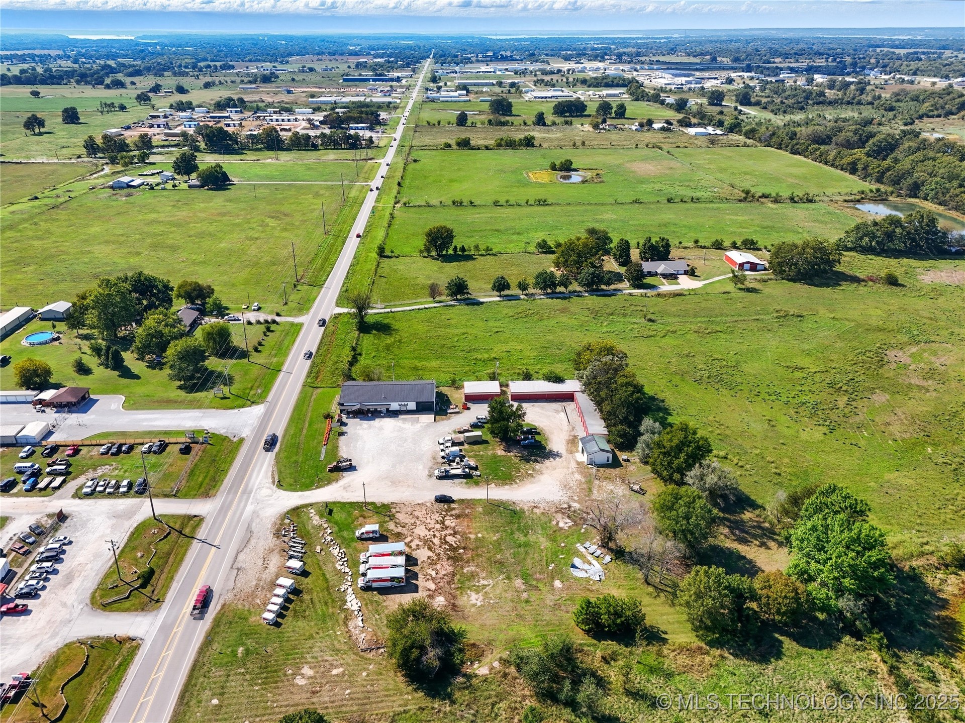 65252 E 290 Road Property Photo 13