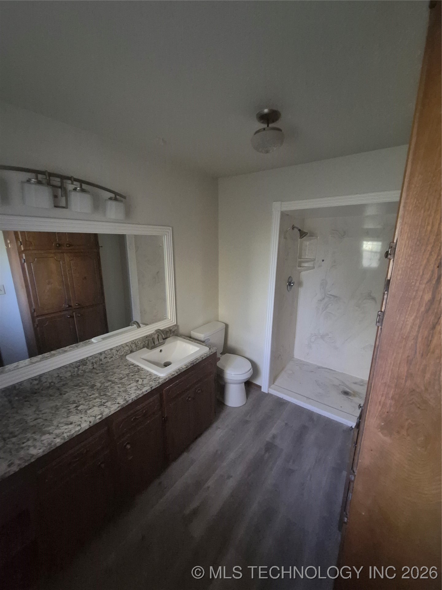 196 Elm Drive Property Photo 9