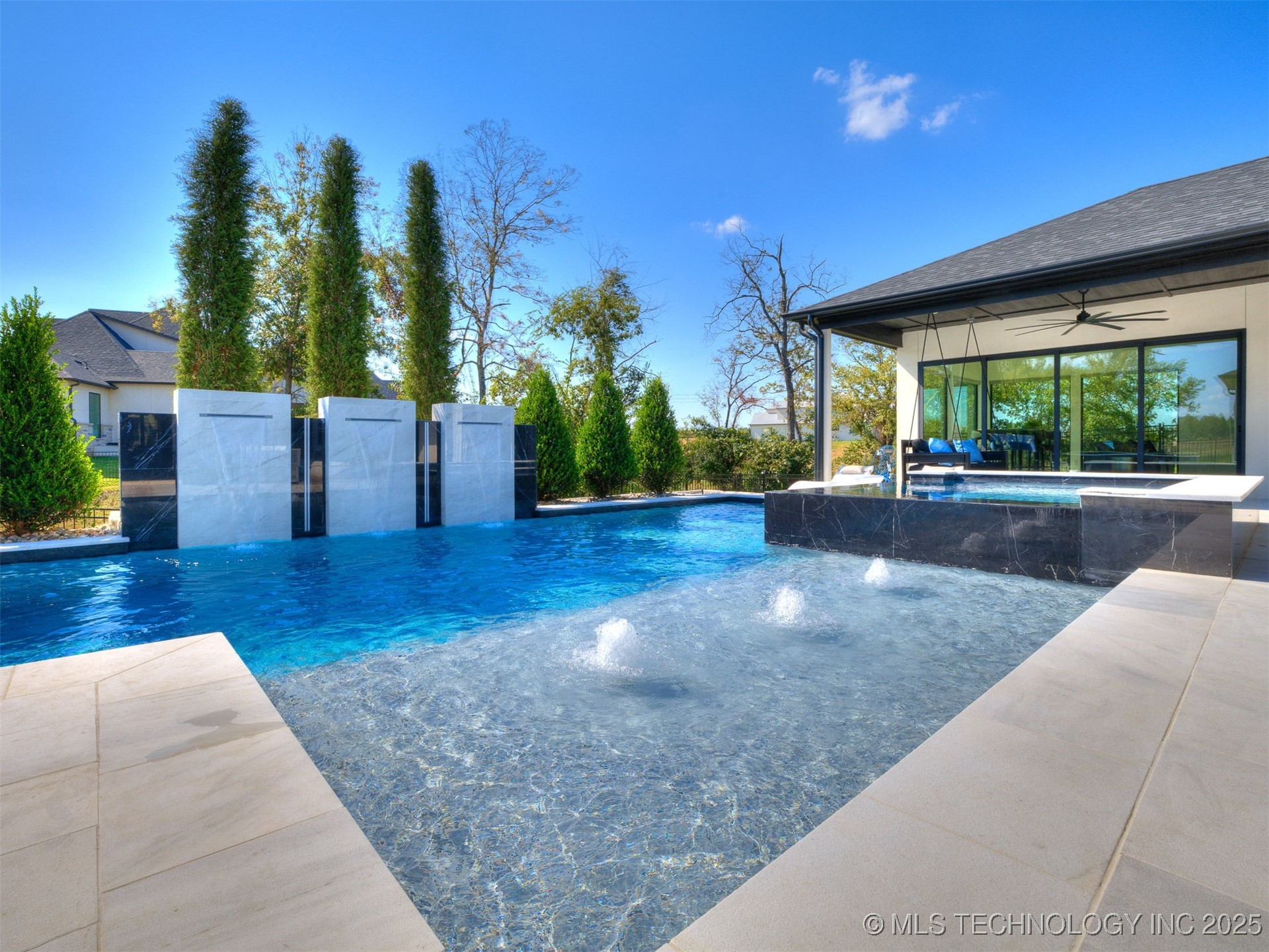 8707 E Elgin Street Property Photo 5