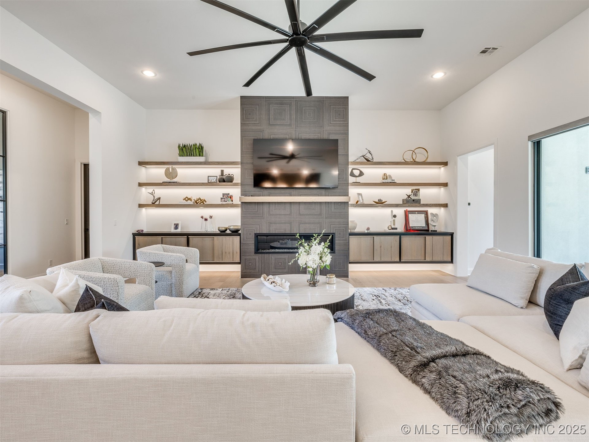 8707 E Elgin Street Property Photo 19