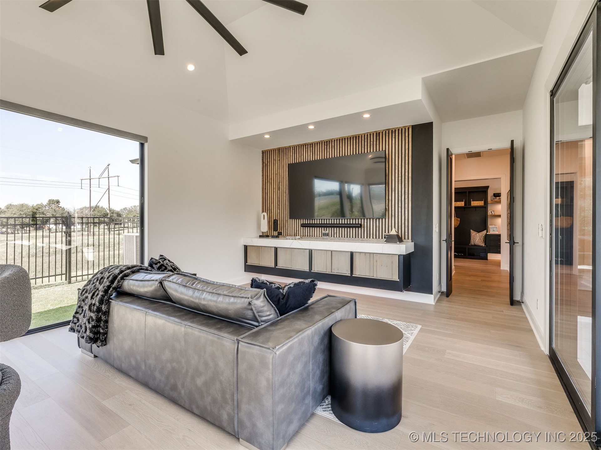 8707 E Elgin Street Property Photo 49