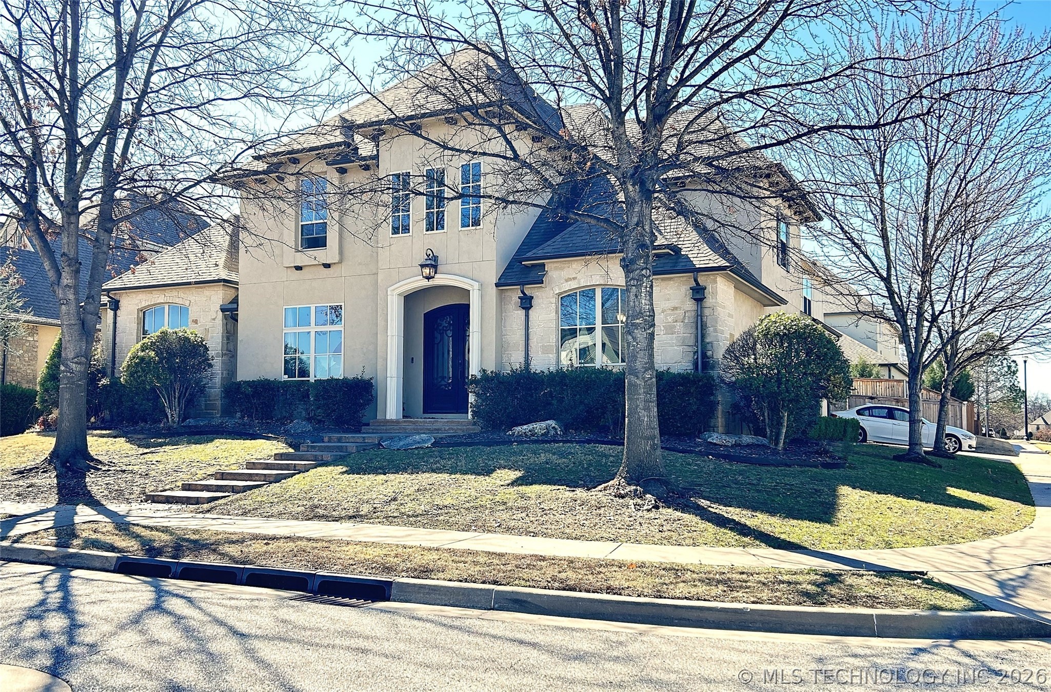 10848 S 95th East Avenue Property Photo 2