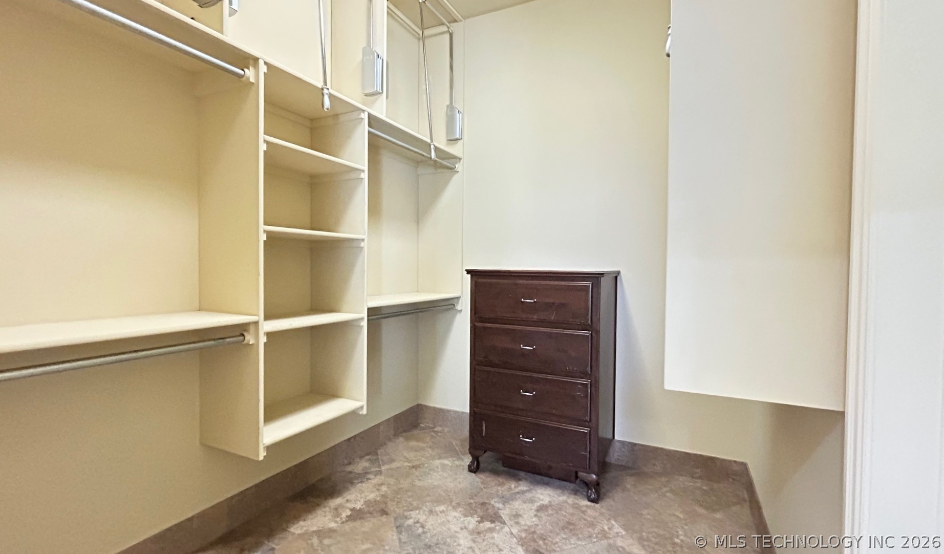 10848 S 95th East Avenue Property Photo 23