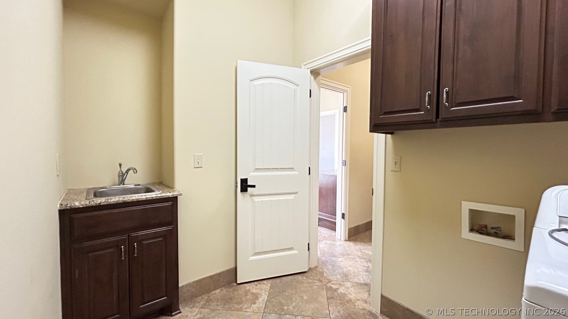 10848 S 95th East Avenue Property Photo 25