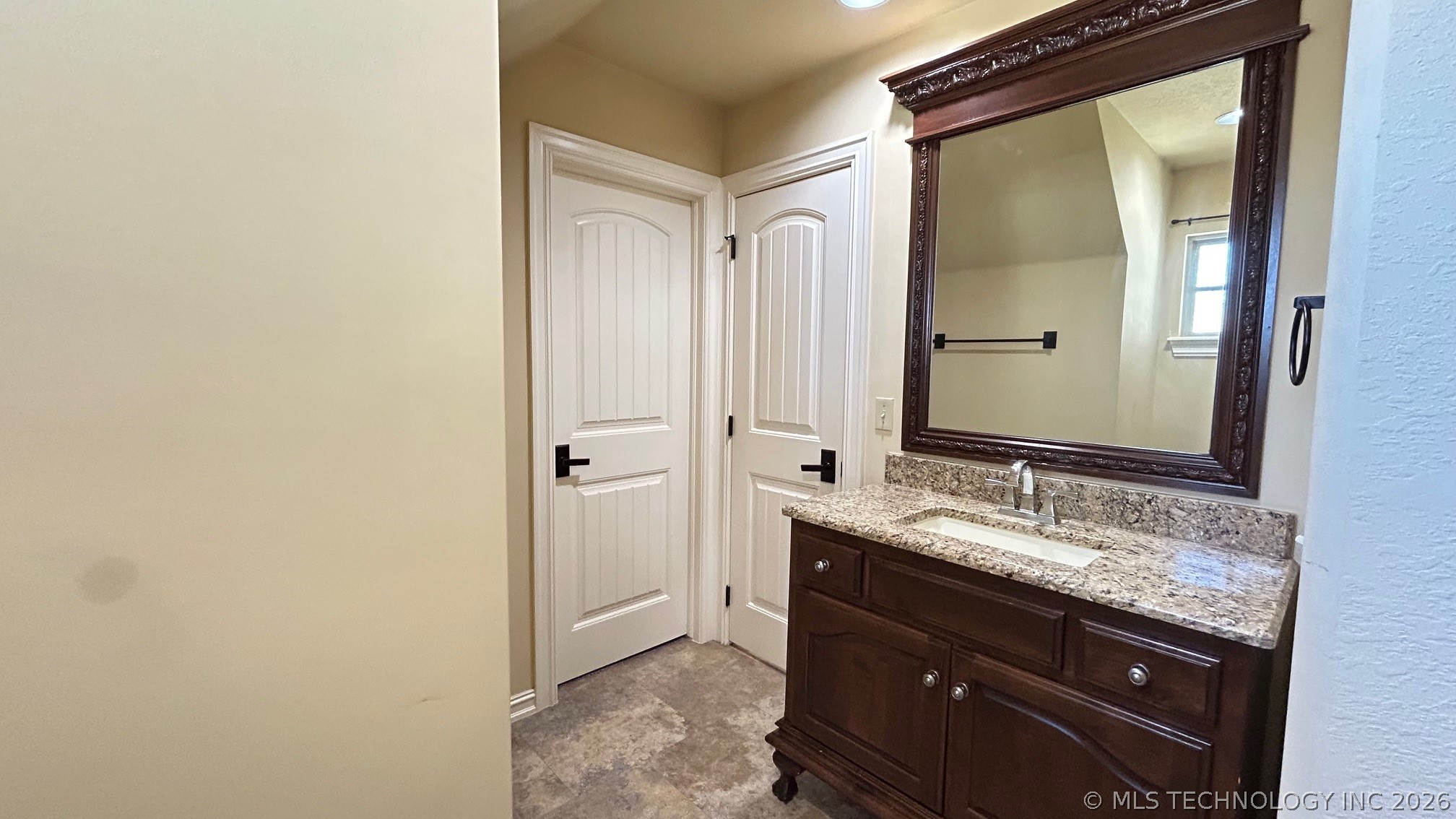 10848 S 95th East Avenue Property Photo 37