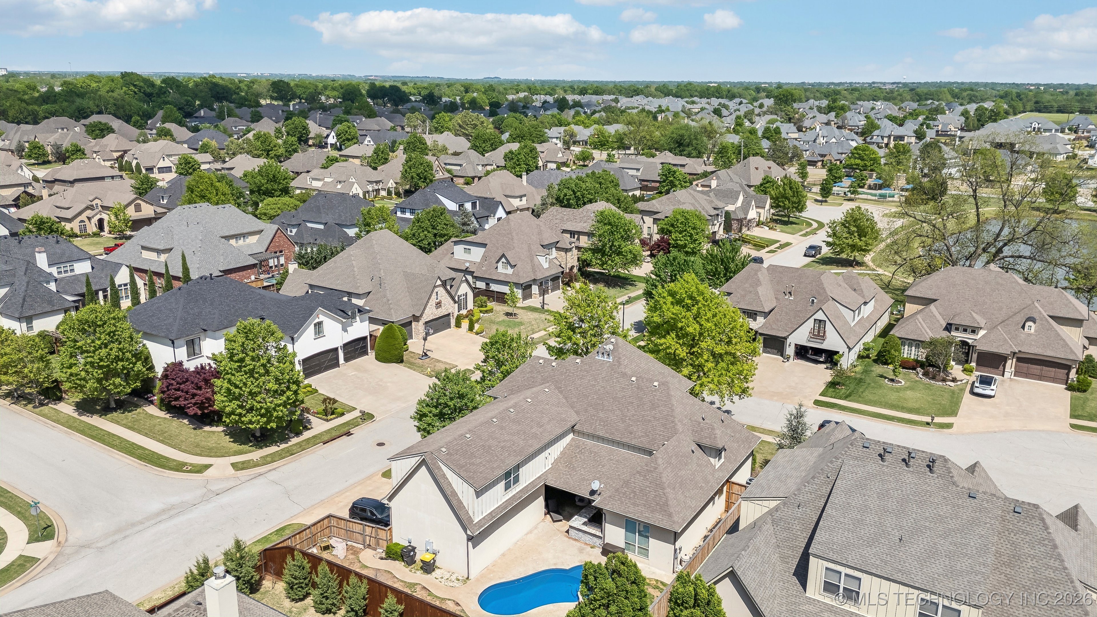 10848 S 95th East Avenue Property Photo 52