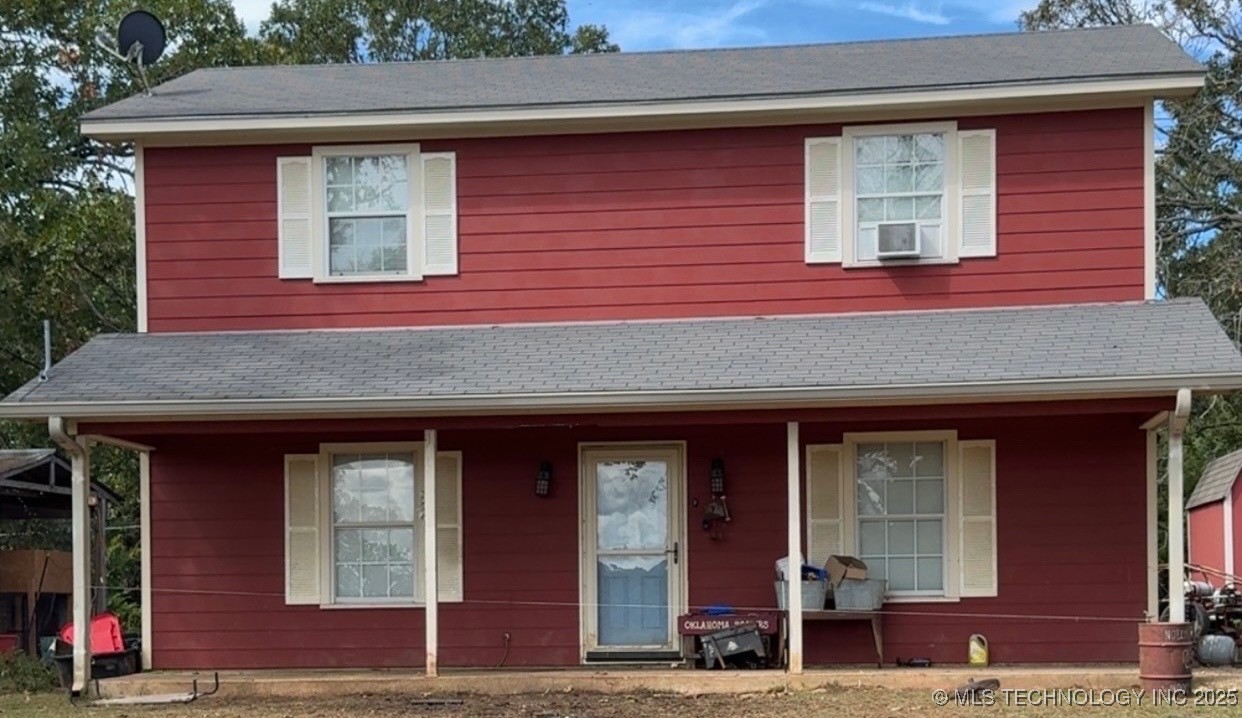 203 E Red Oak Drive Property Photo 1