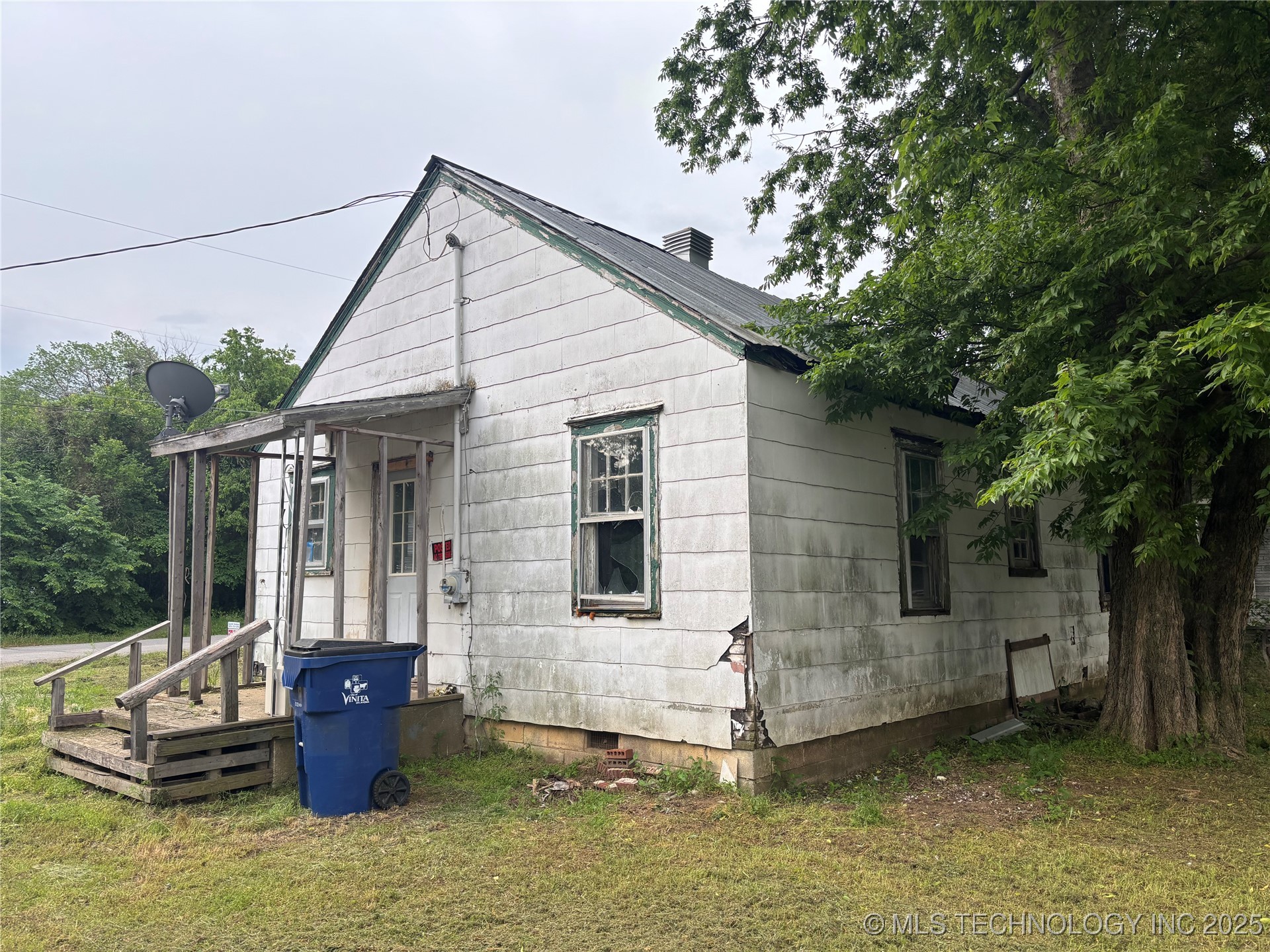 129 4th Property Photo 1