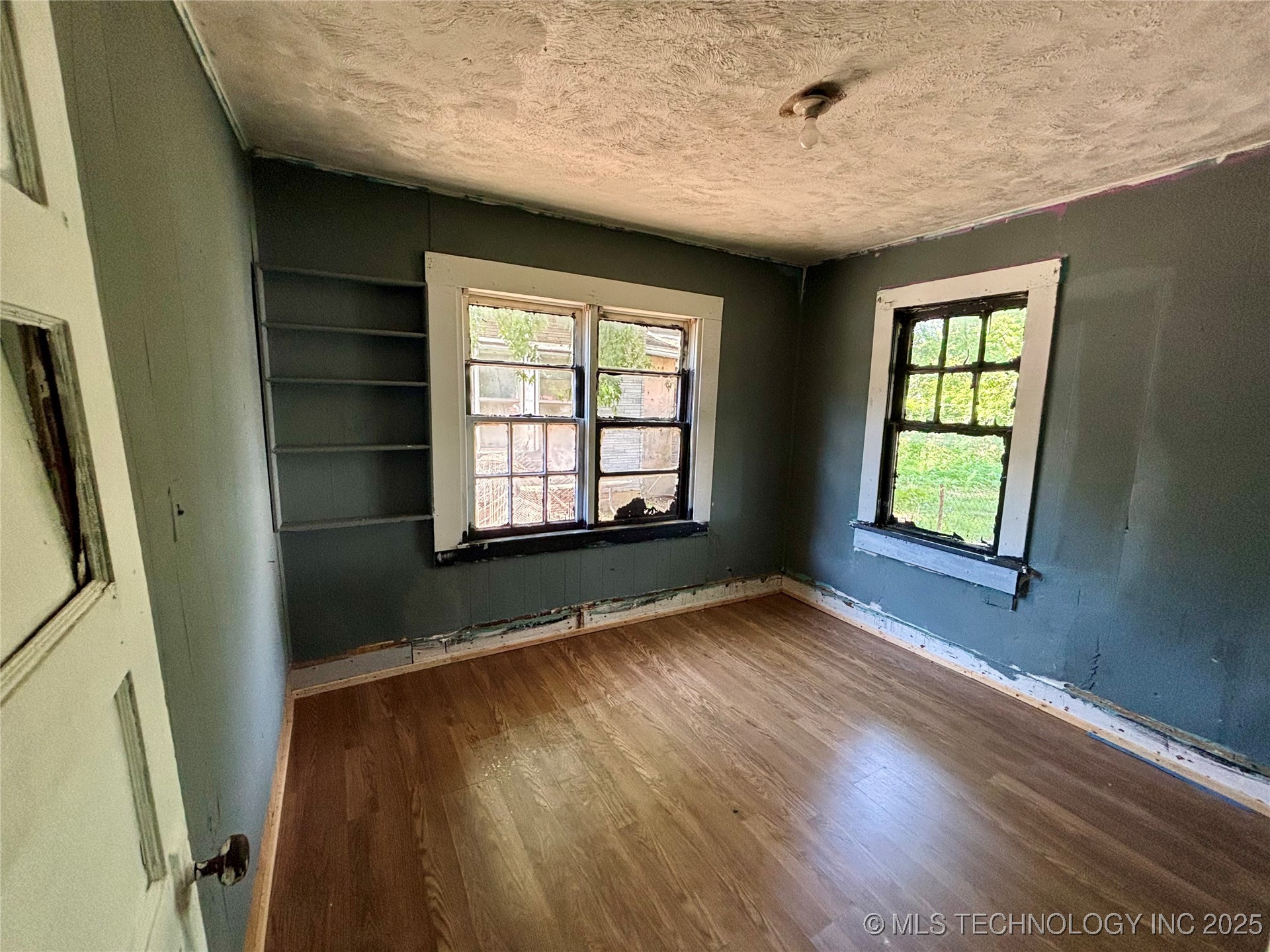 129 4th Property Photo 10