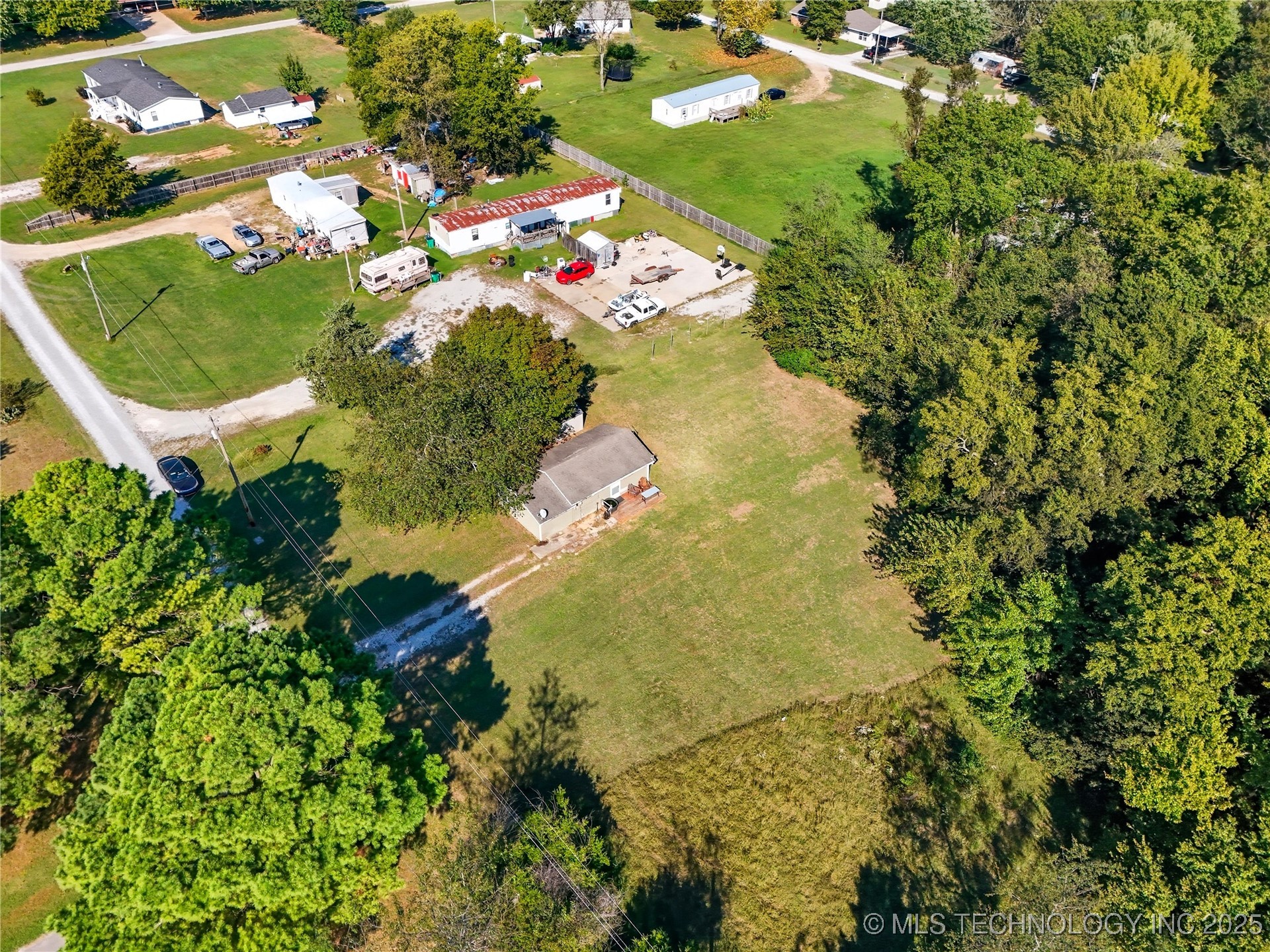 63176 E 282 Road Property Photo 5
