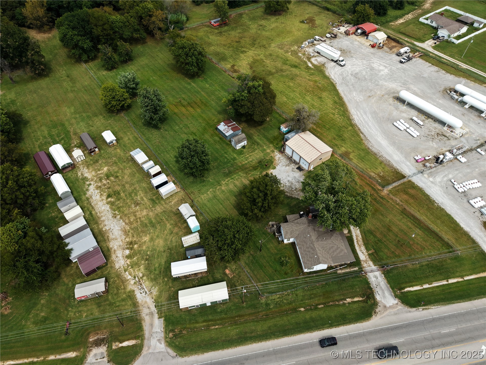 25245 E State Hwy 51 Property Photo 5