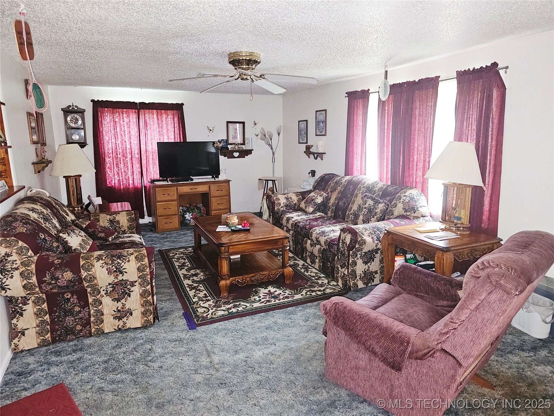 9212 S 443 Road Property Photo 11