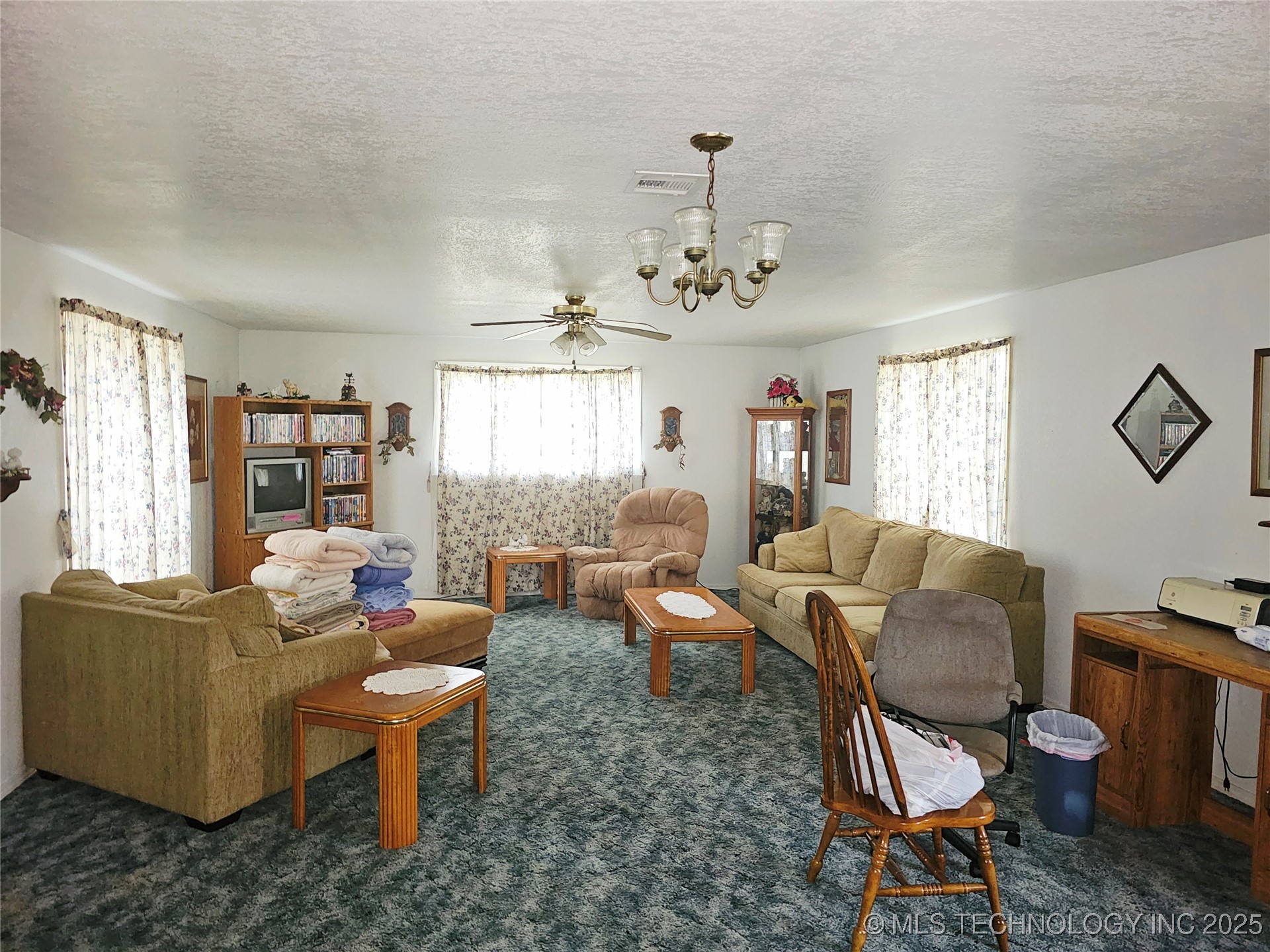 9212 S 443 Road Property Photo 12