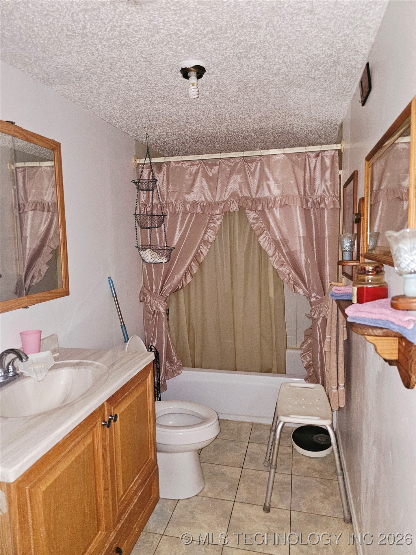 9212 S 443 Road Property Photo 14