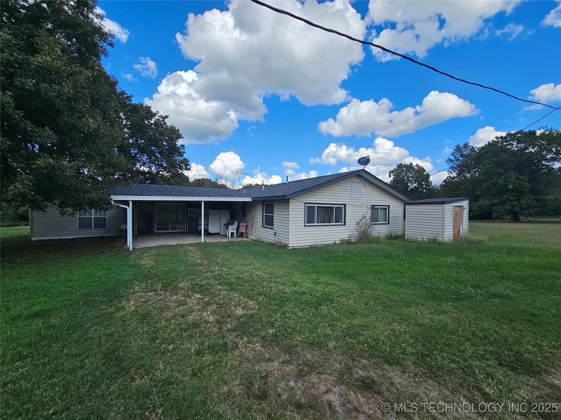 9212 S 443 Road Property Photo 21