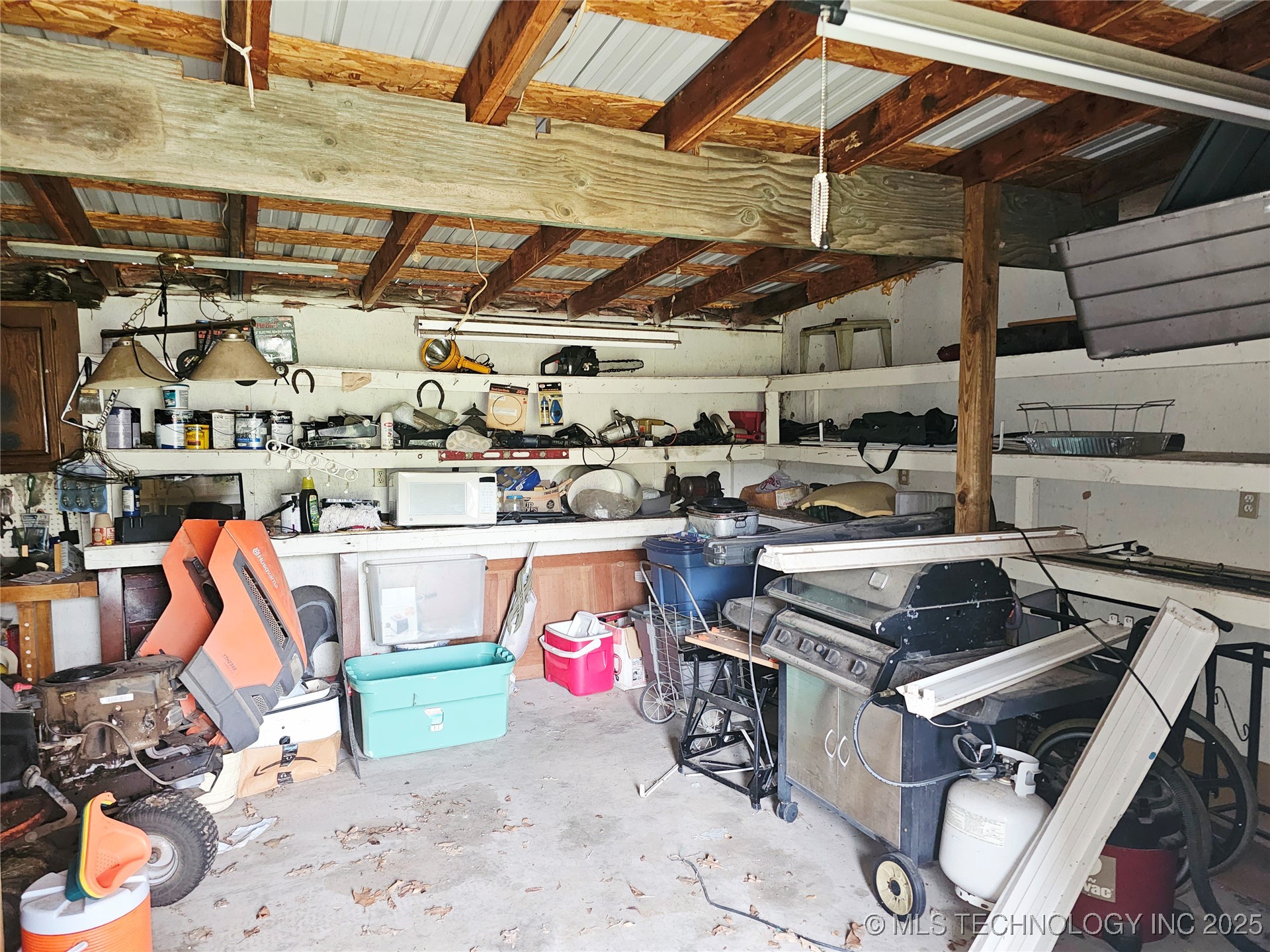 9212 S 443 Road Property Photo 23