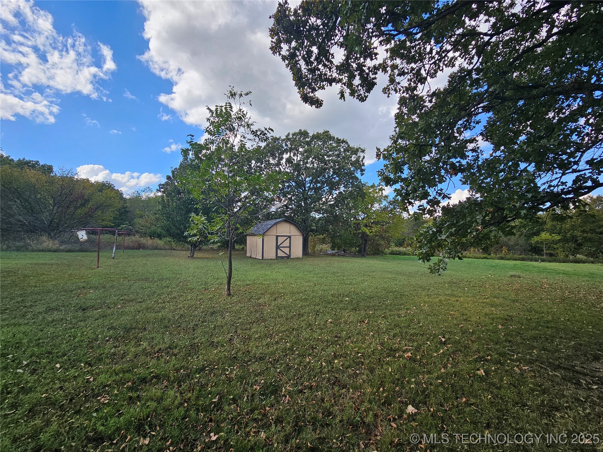 9212 S 443 Road Property Photo 24