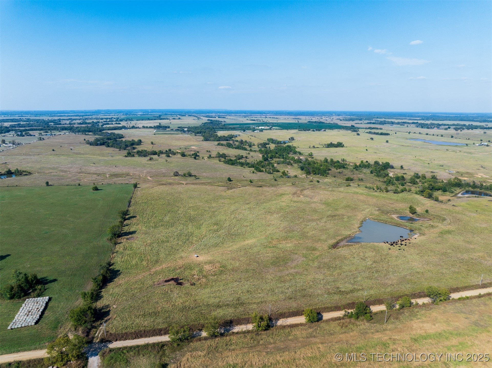 1 Ash Road Property Photo 35
